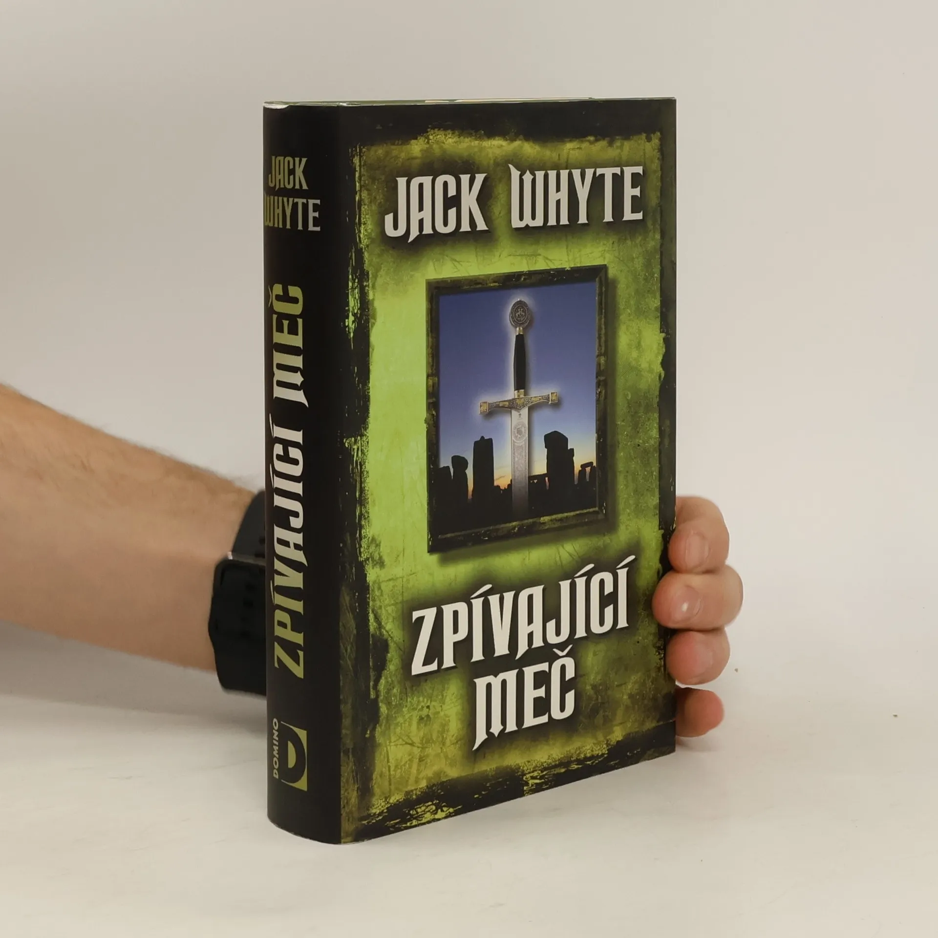 Zpívající meč | Book | Hardcover | Jack Whyte | CS