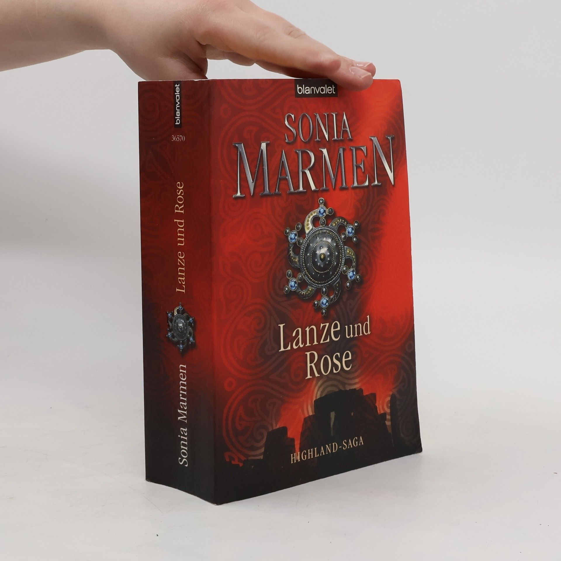 Sonia Marmen Lanze und Rose