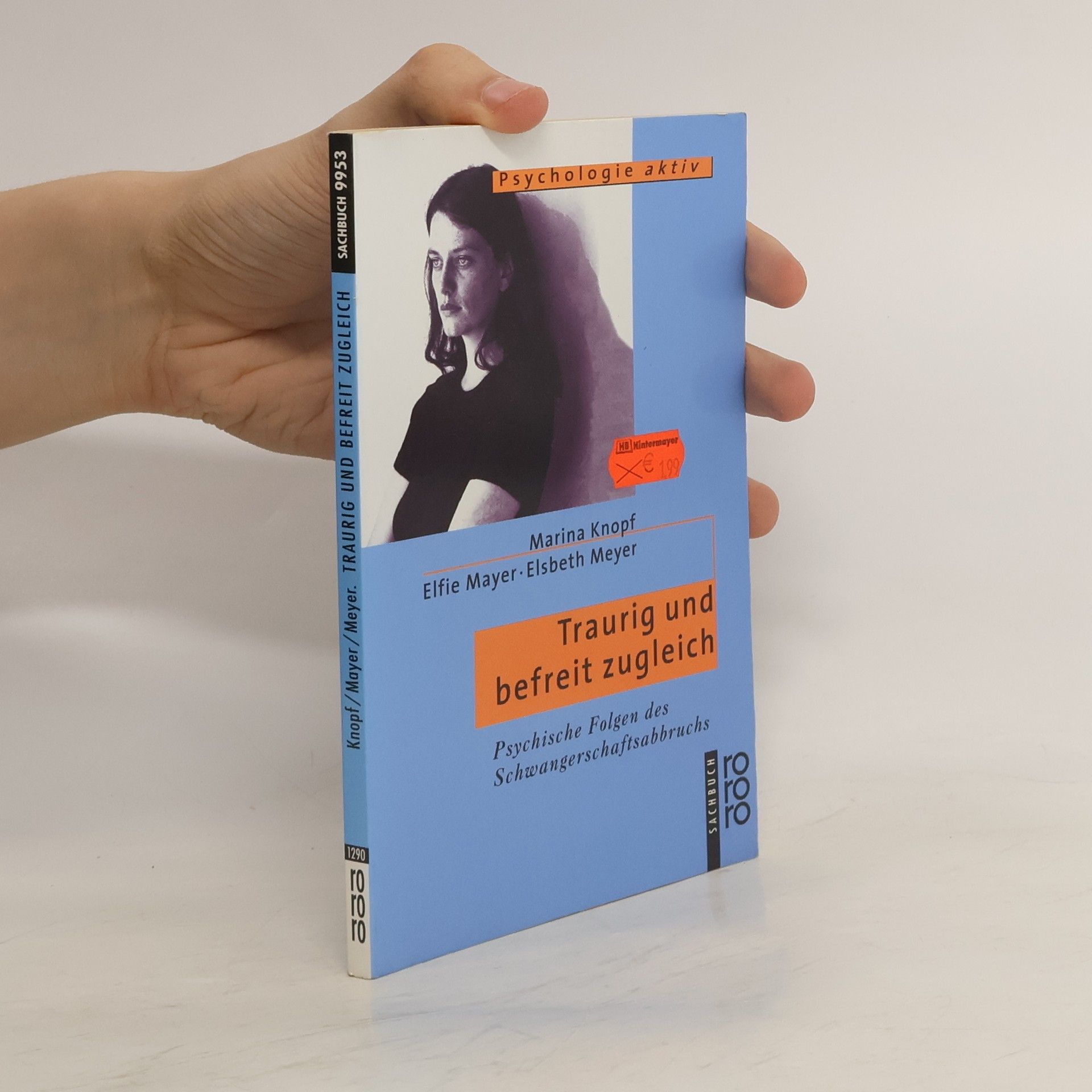 Marina Knopf Traurig und befreit zugleich