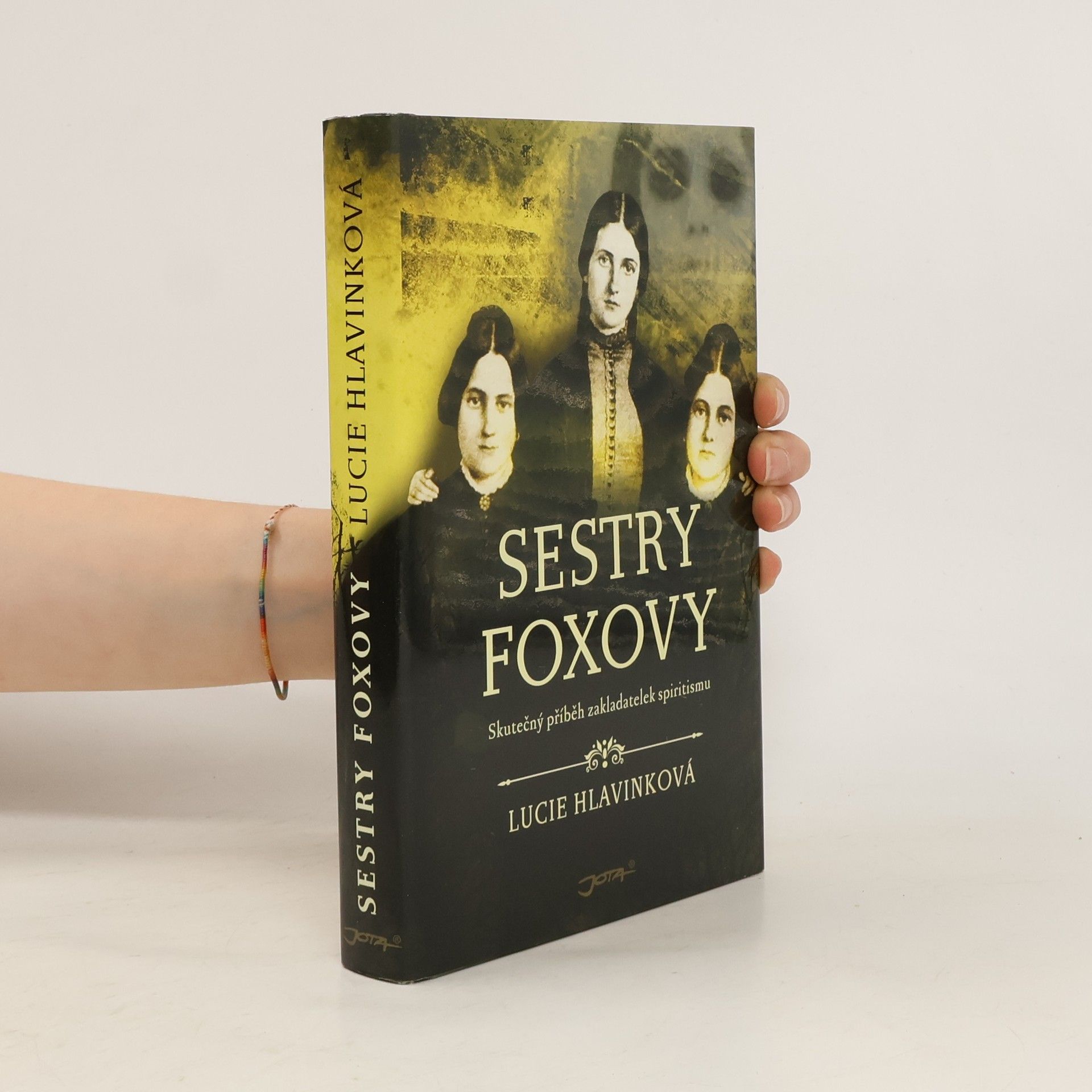 Lucie Hlavinková Sestry Foxovy