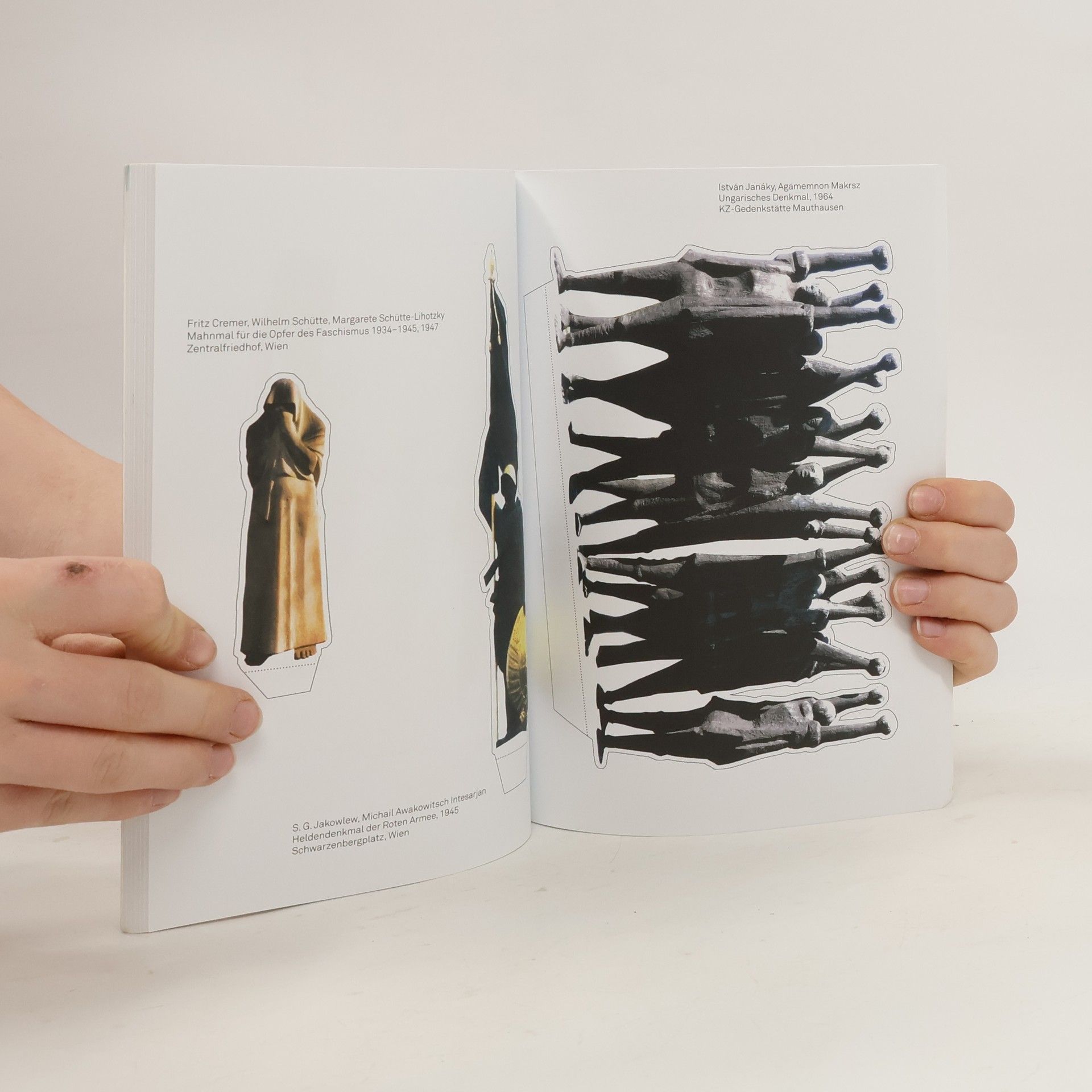 kolektiv Romani Lives. Ausstellungskatalog