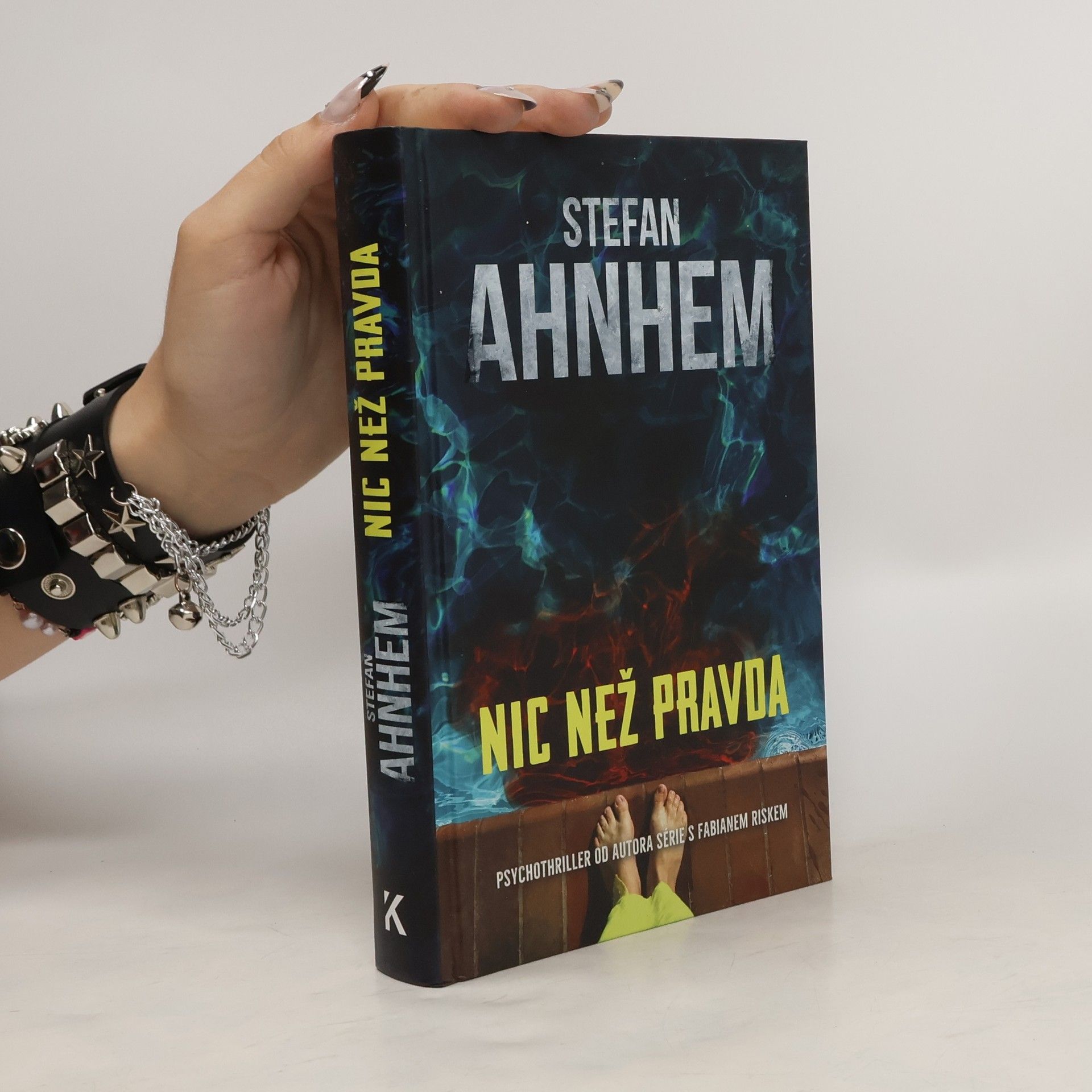 Stefan Ahnhem Nic než pravda