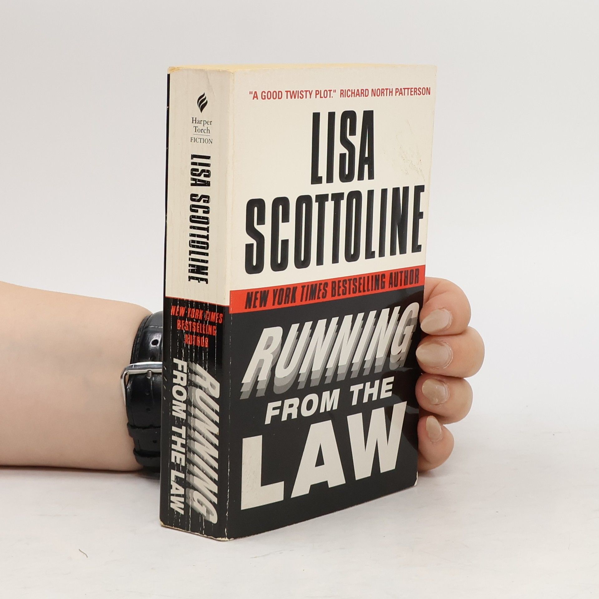 Lisa Scottoline Running from the Law