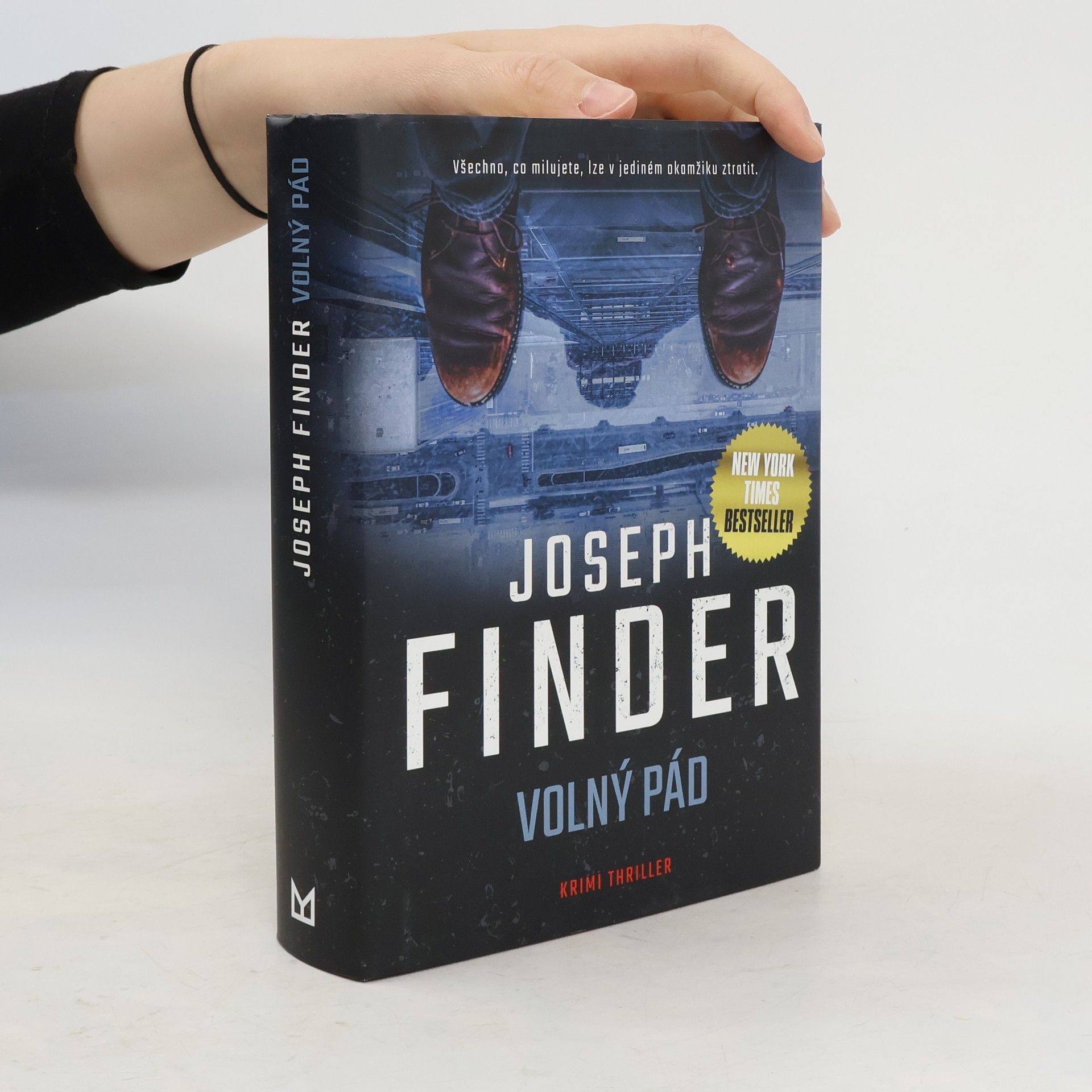 Joseph Finder Volný pád