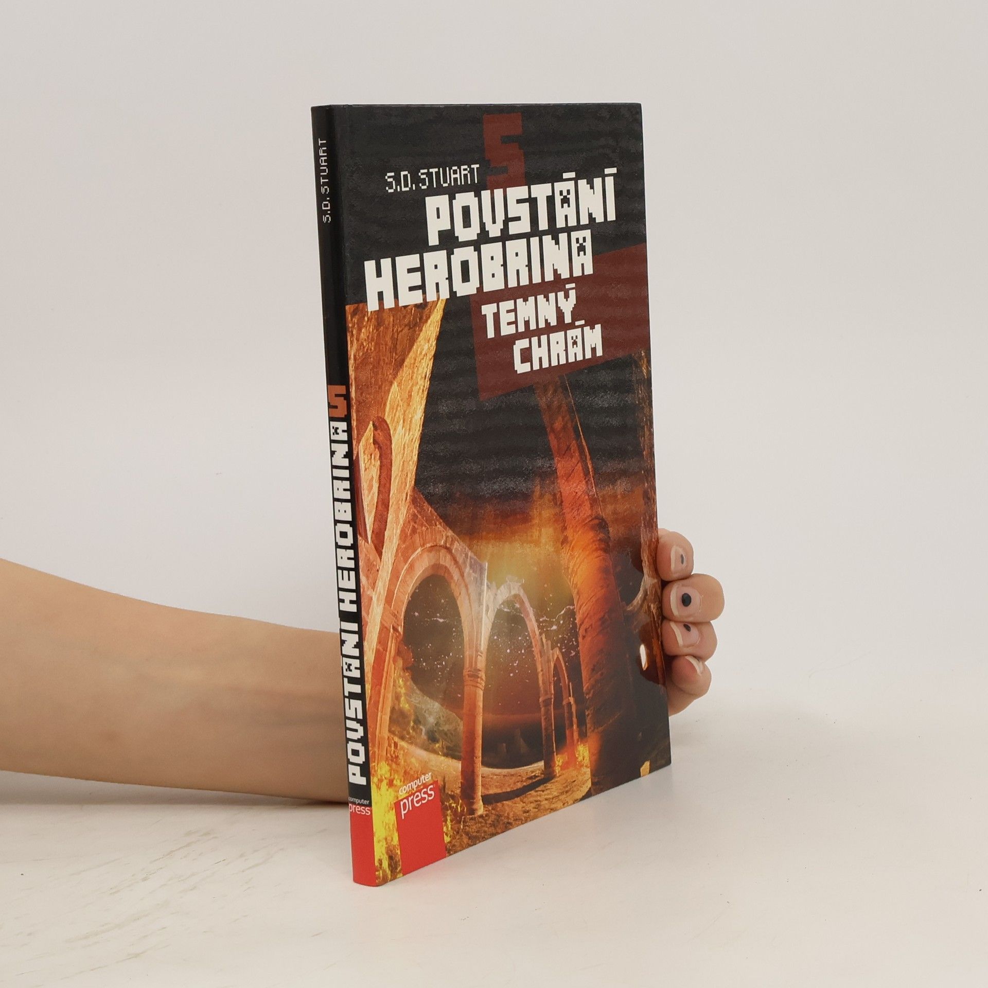 S. D. Stuart Povstání Herobrina. 5, Temný chrám