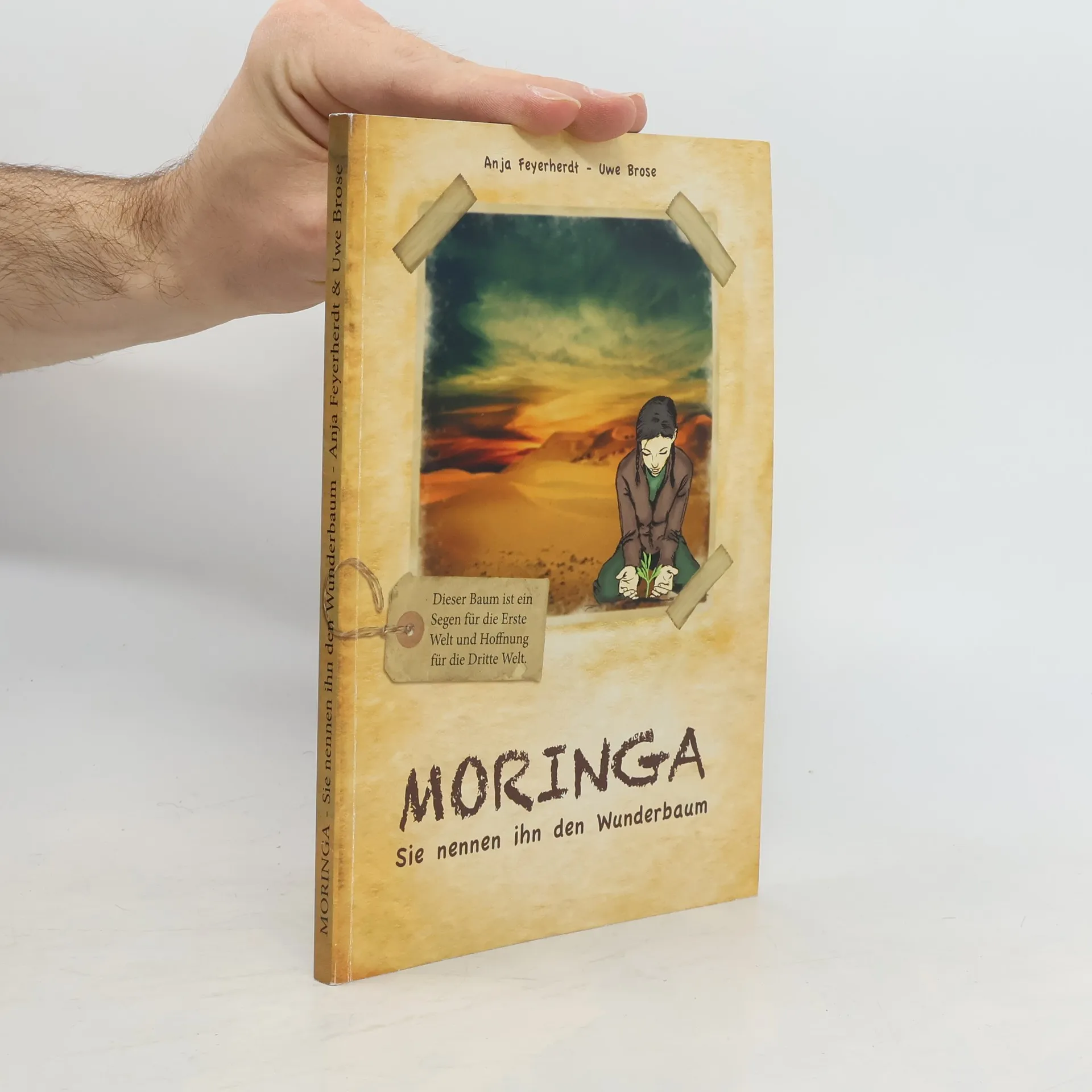 Moringa. Sie nennen ihn den Wunderbaum | kolektiv | nemecky | Kniha