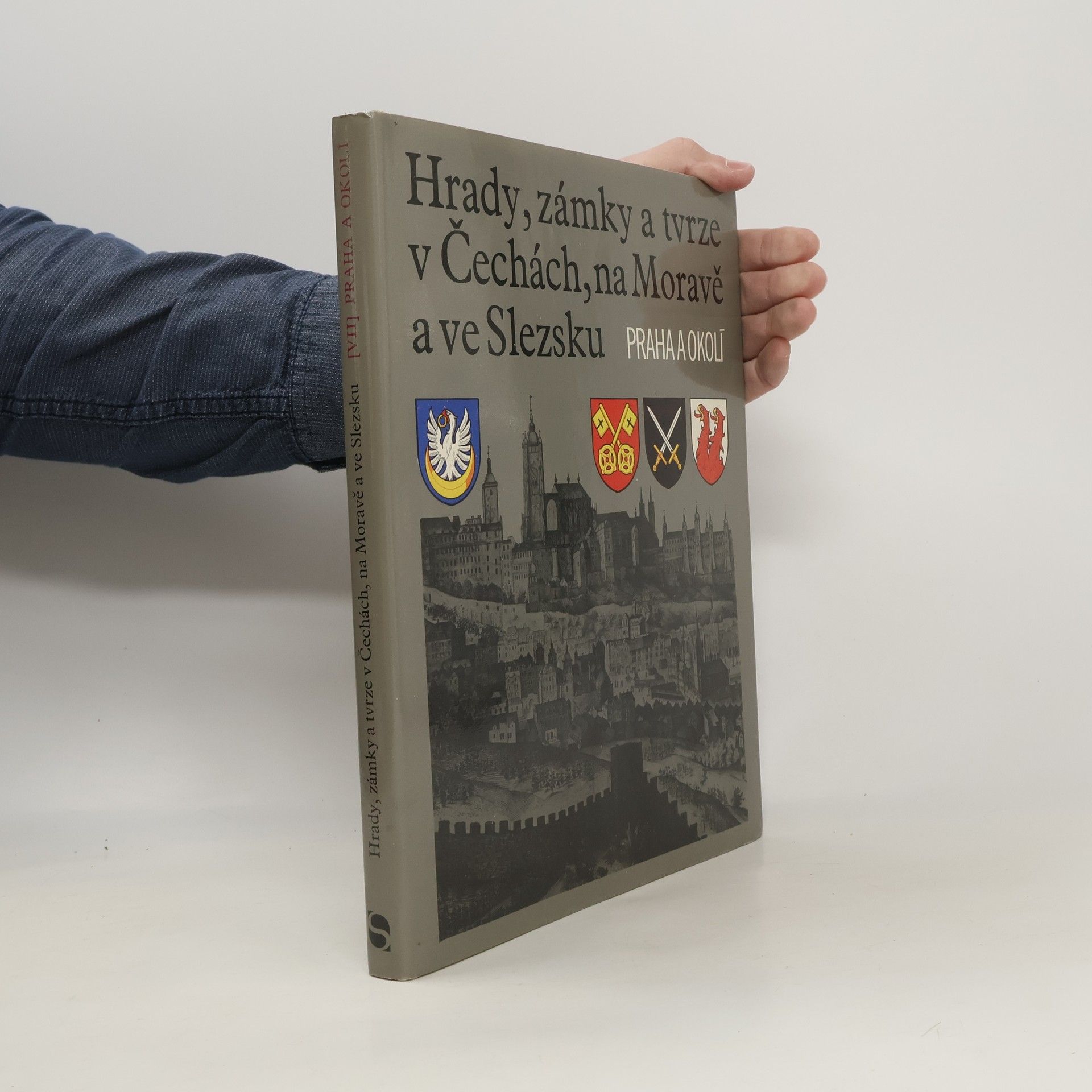 kolektiv Hrady, zámky a tvrze v Čechách,na Moravě a ve Slezsku