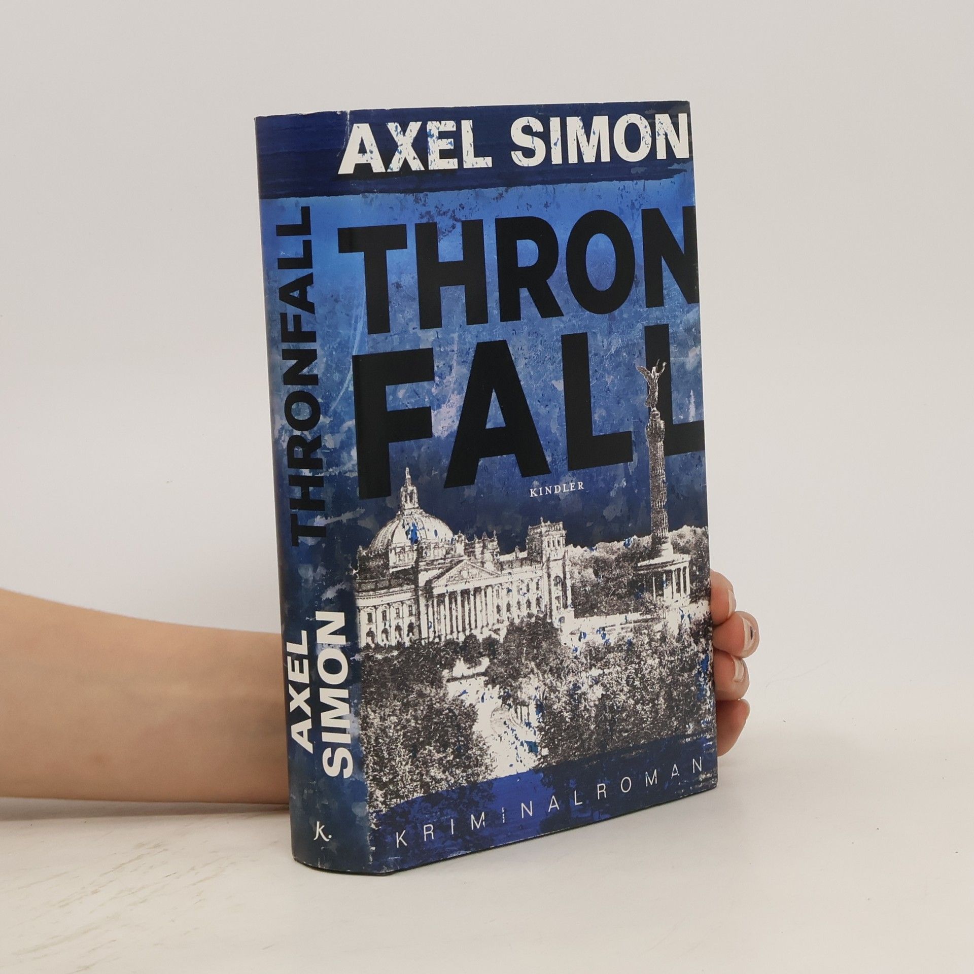 Axel Simon Thronfall