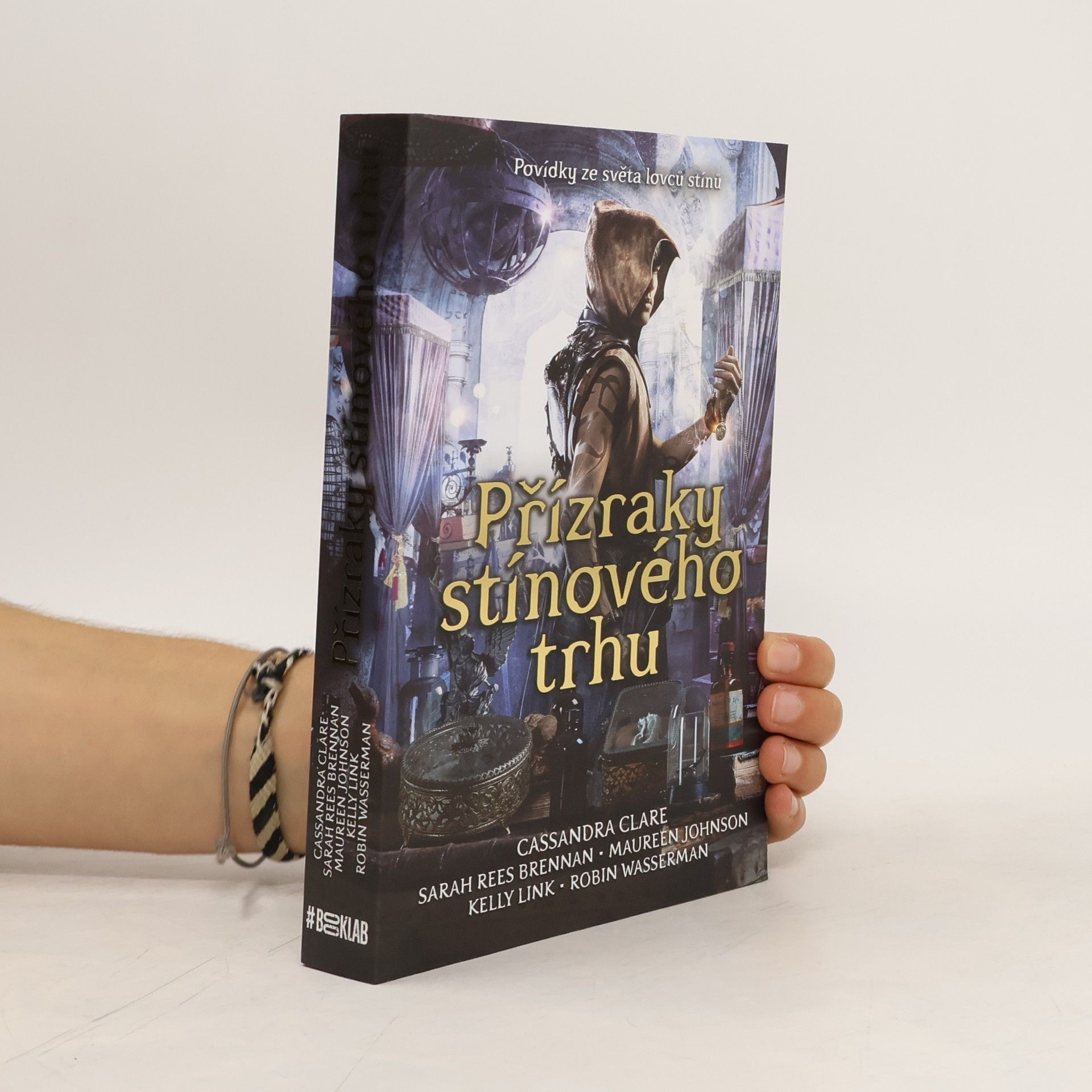 Maureen Johnson Přízraky stínového trhu
