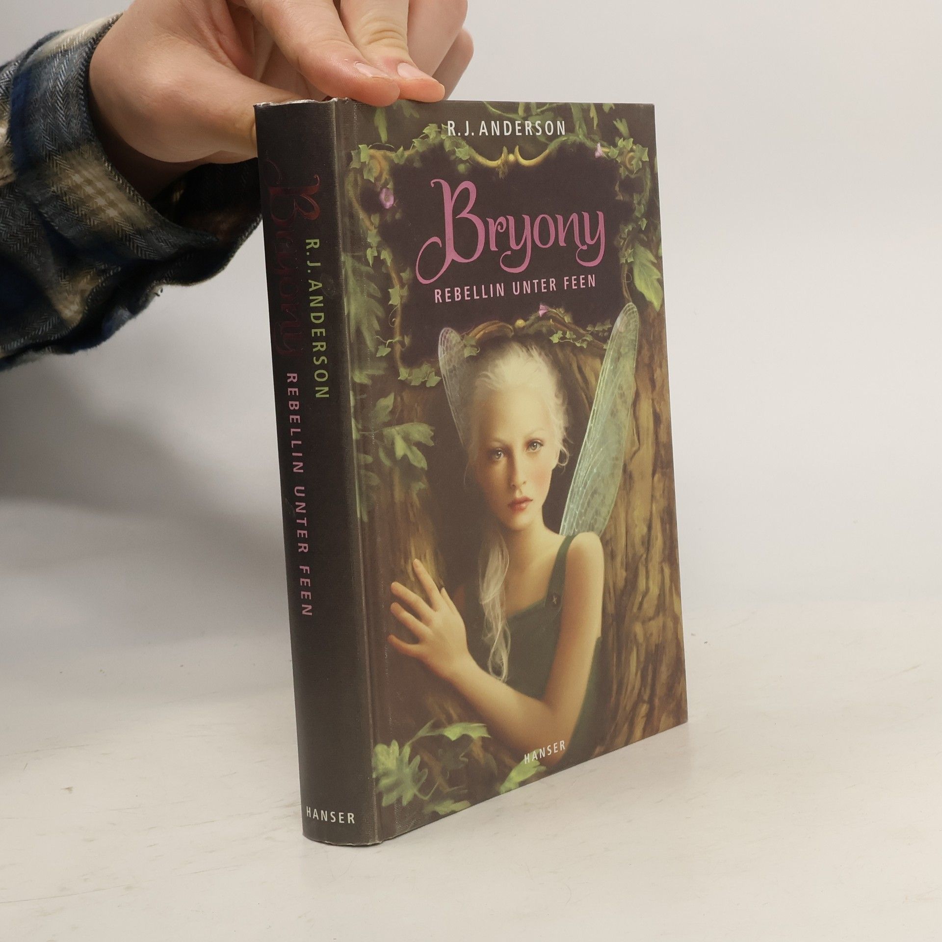 Rebecca J. Anderson Bryony. Rebellin unter Feen