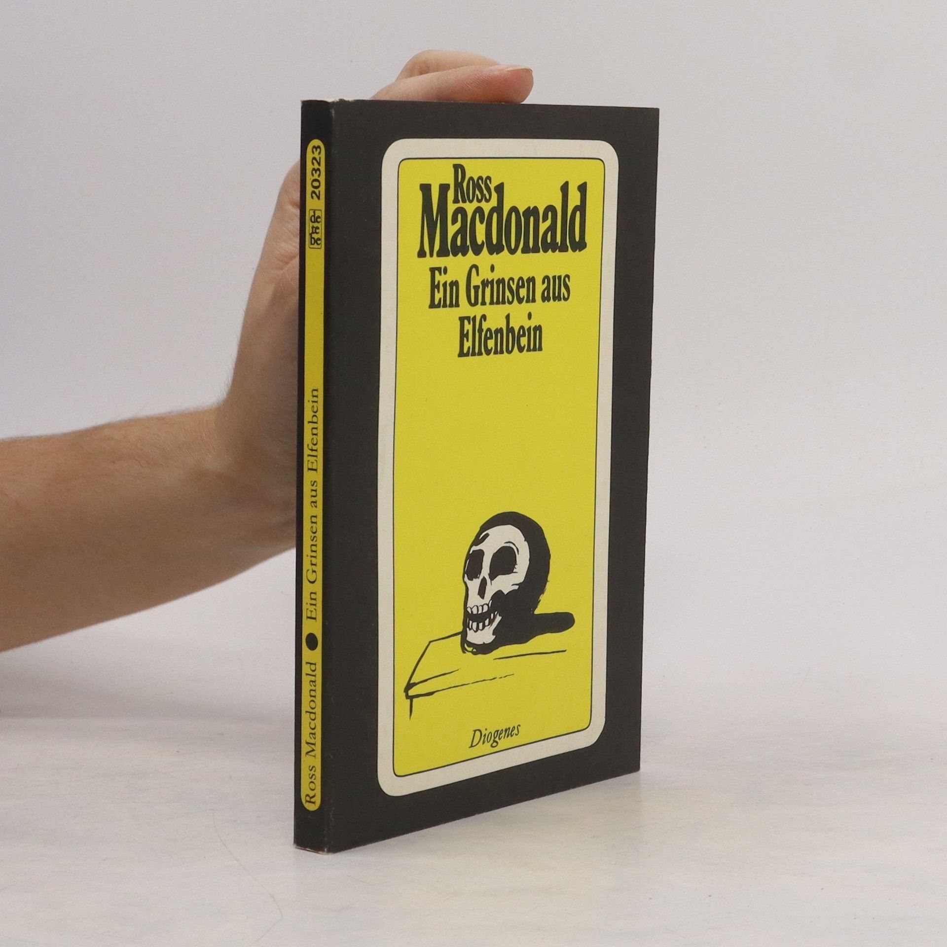 Ross Macdonald Ein Grinsen aus Elfenbein