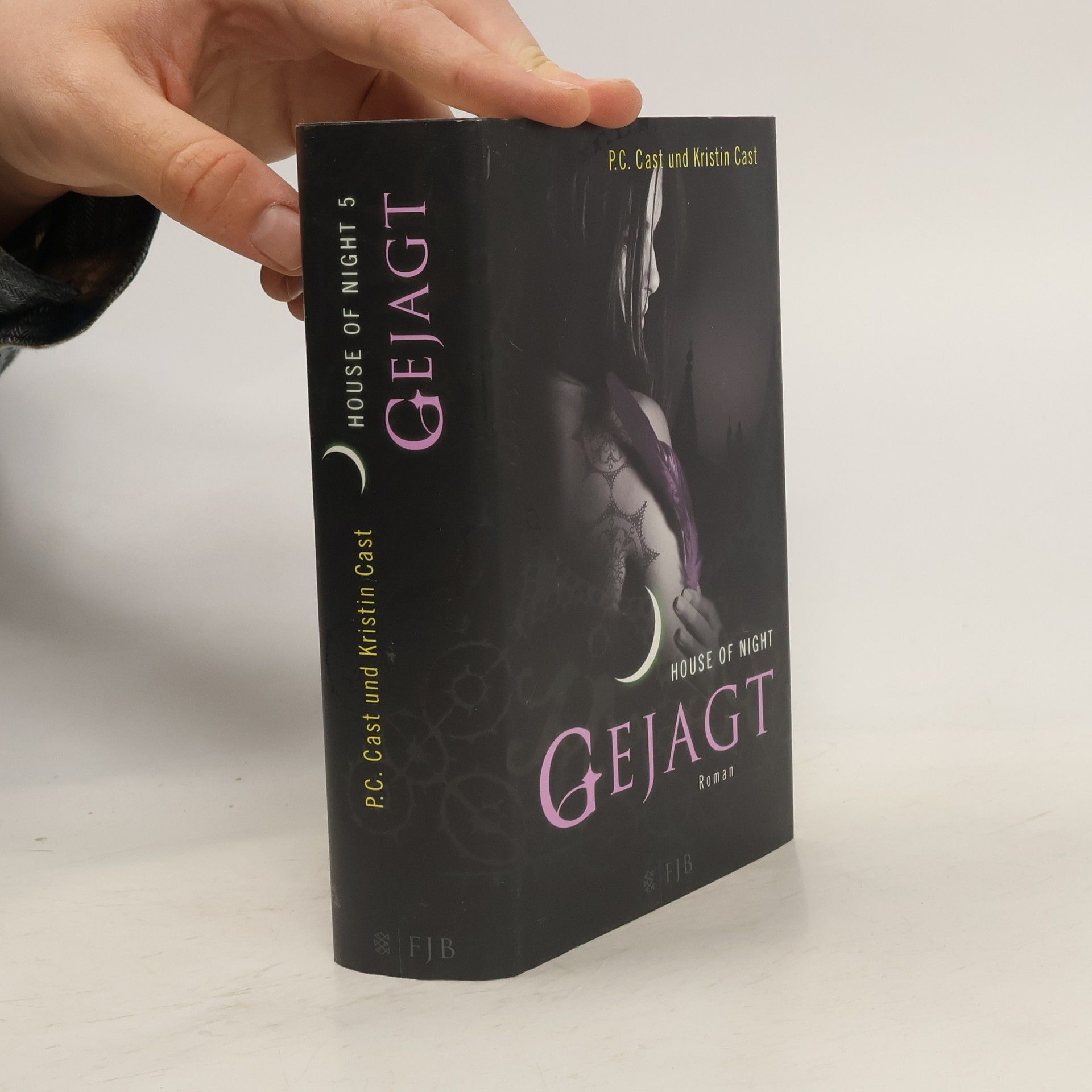 Phyllis Christine Cast House of Night 4. Gejagt