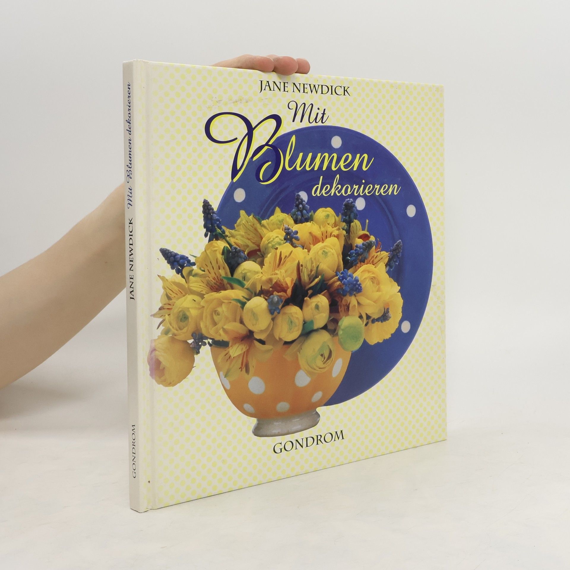Jane Newdick Mit Blumen dekorieren