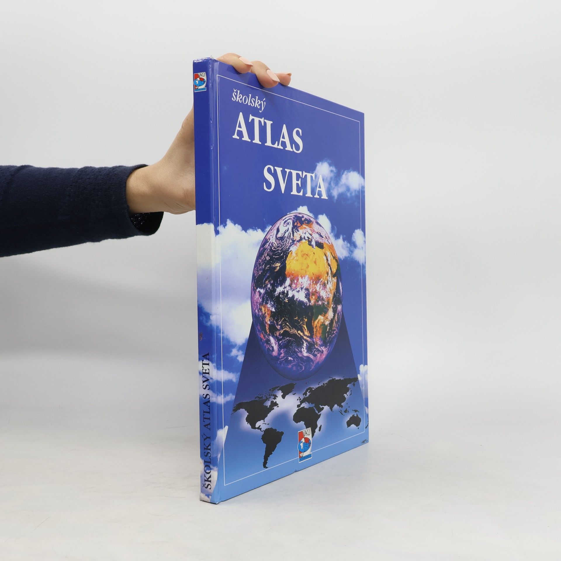 kolektiv Školský atlas sveta