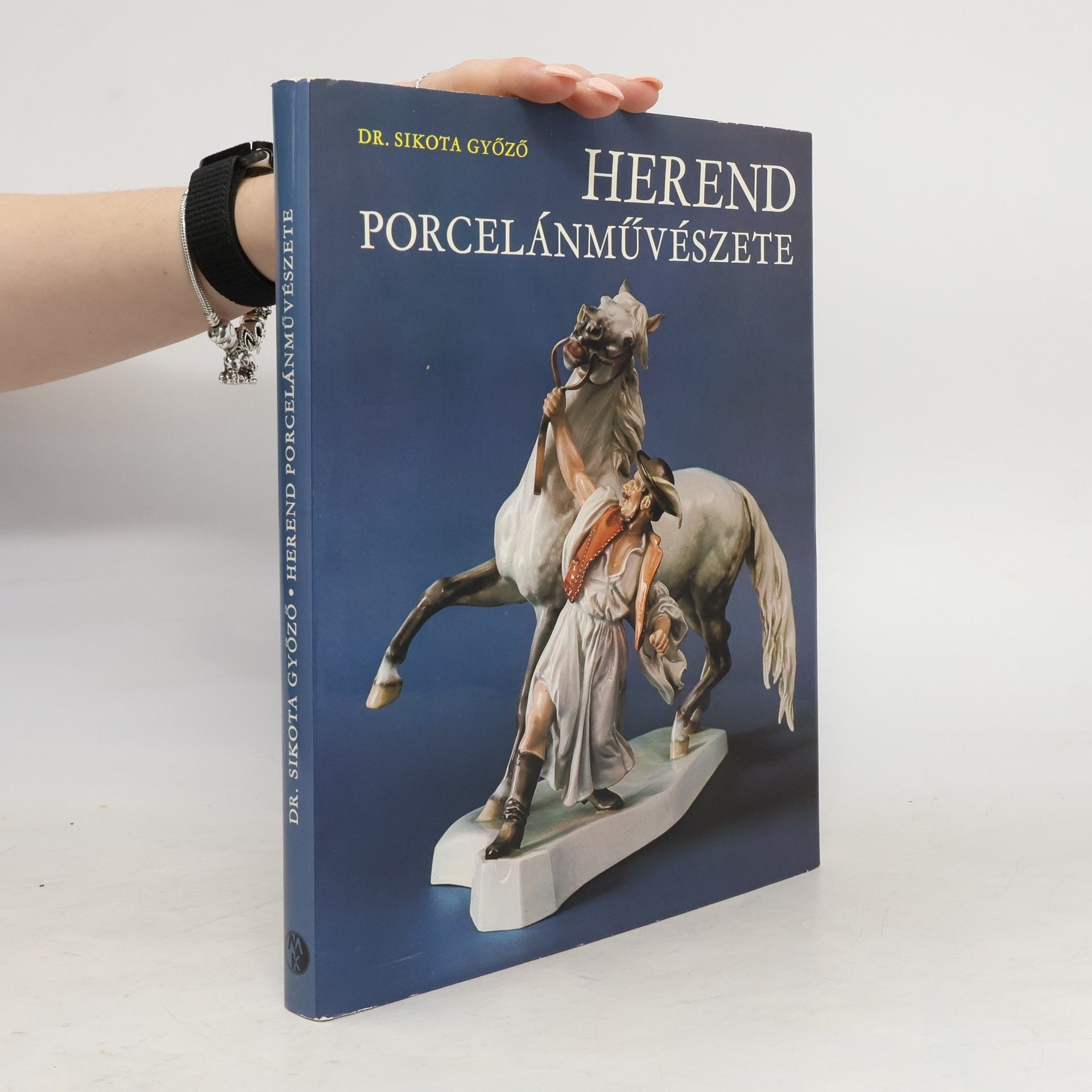 Sikota Gyözö Herend Porcelánmüvészete