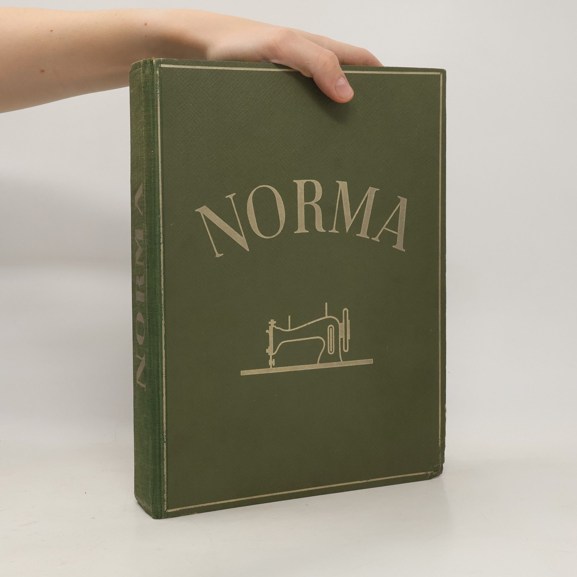 Milada Rampasová Základní střihy. Norma