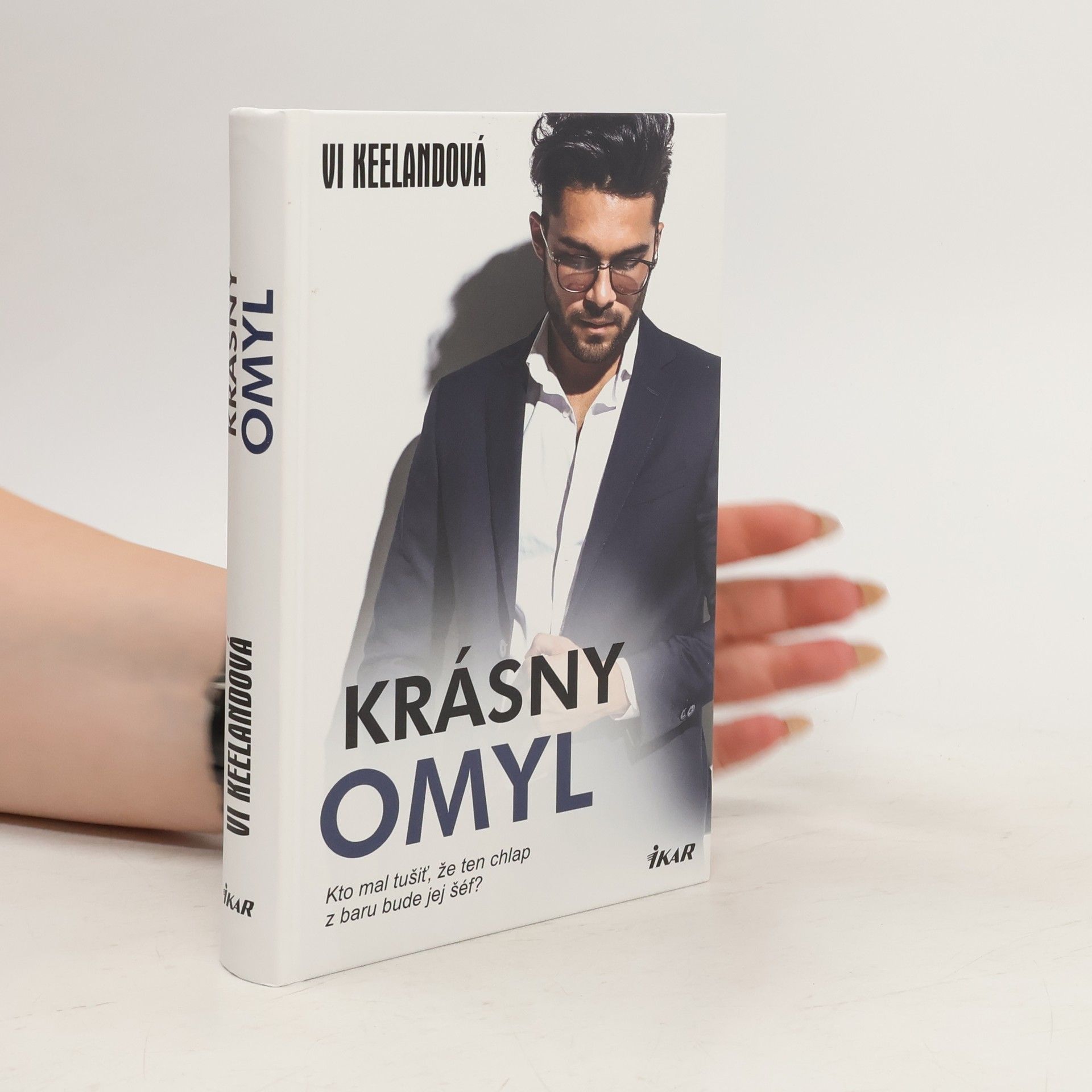 Vi Keeland Krásny omyl