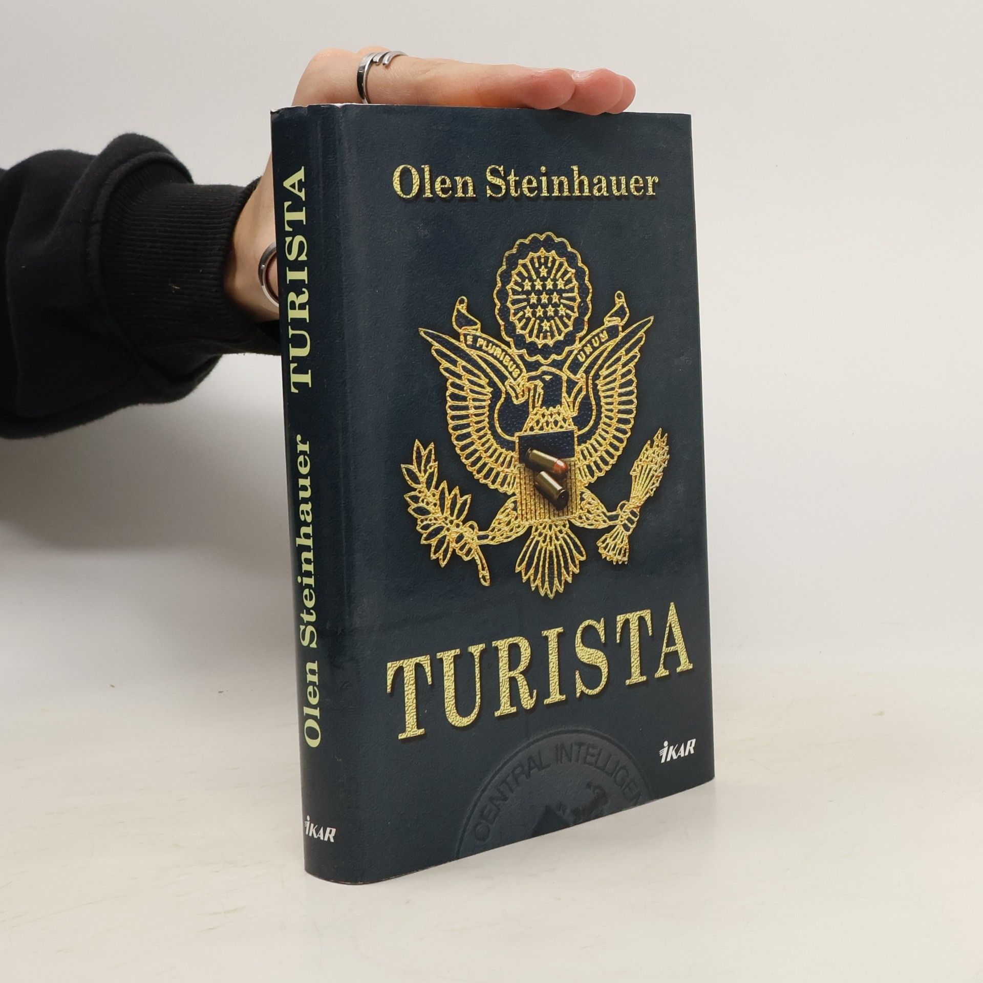 Olen Steinhauer Turista