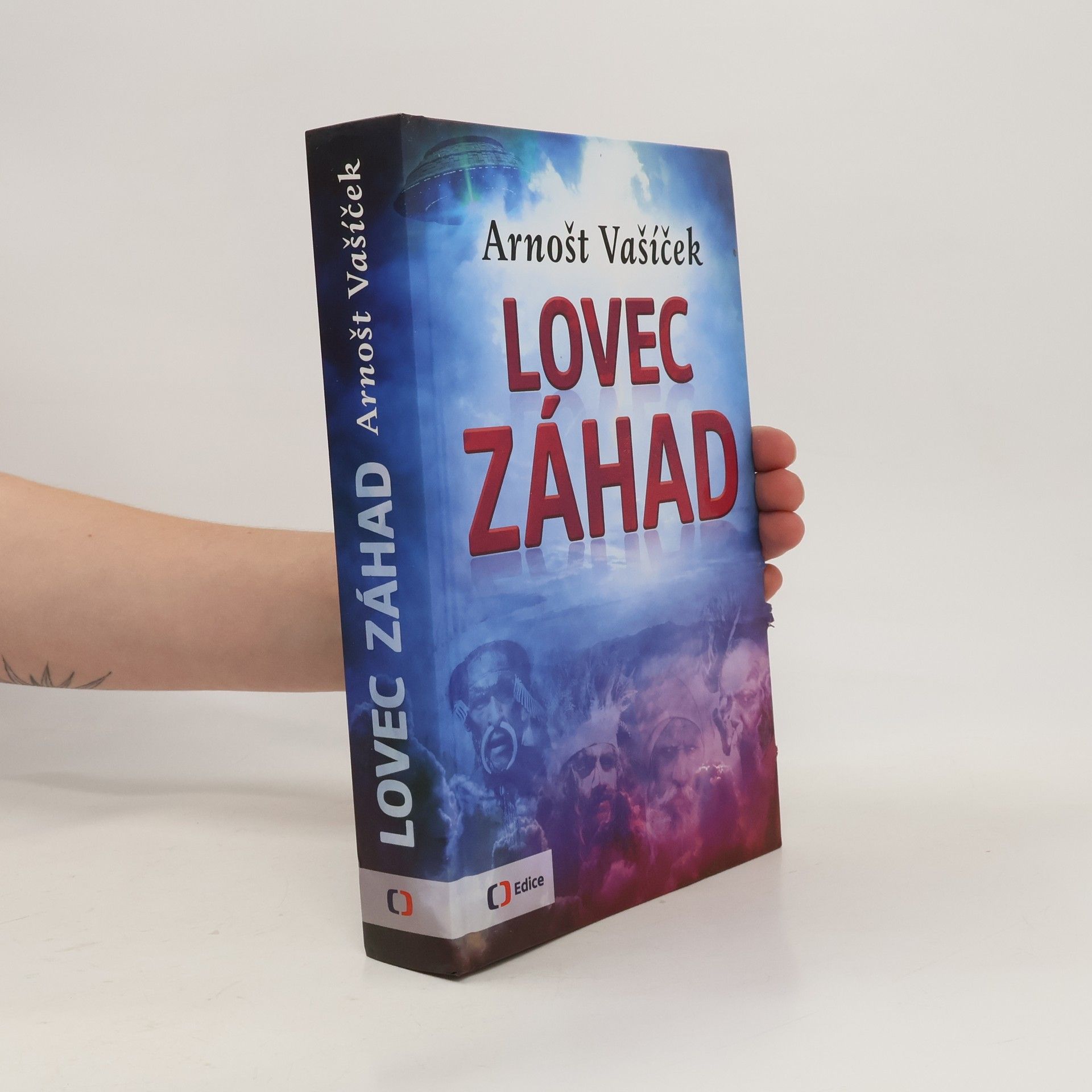 Arnošt Vašíček Lovec záhad