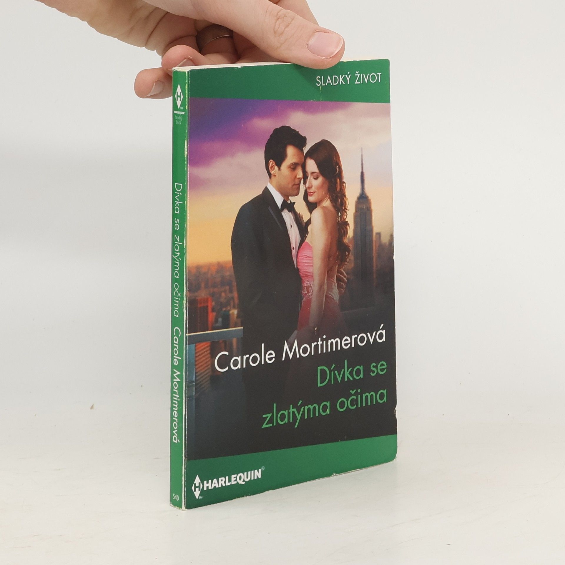 Carole Mortimer Dívka se zlatýma očima