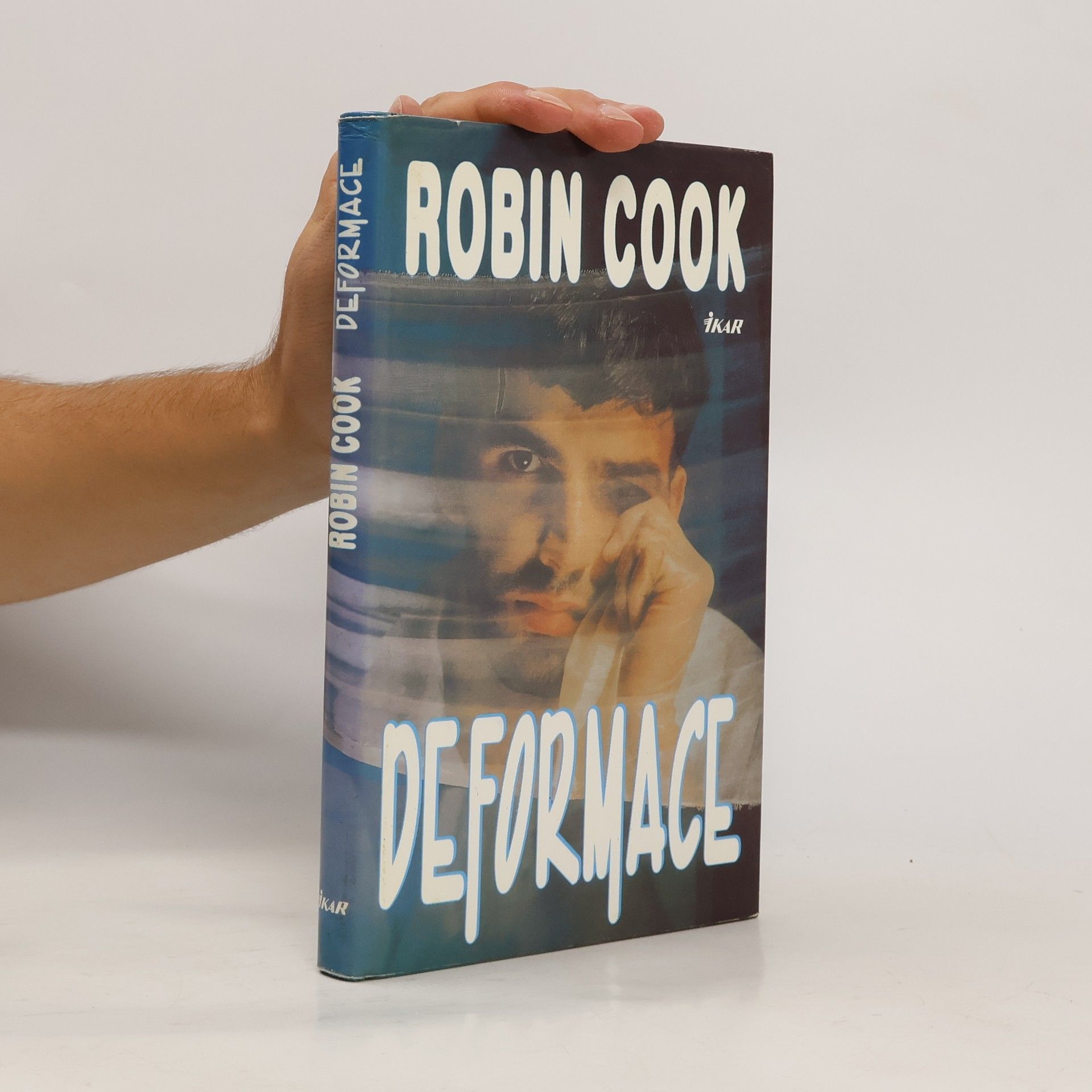 Robin Cook Deformace