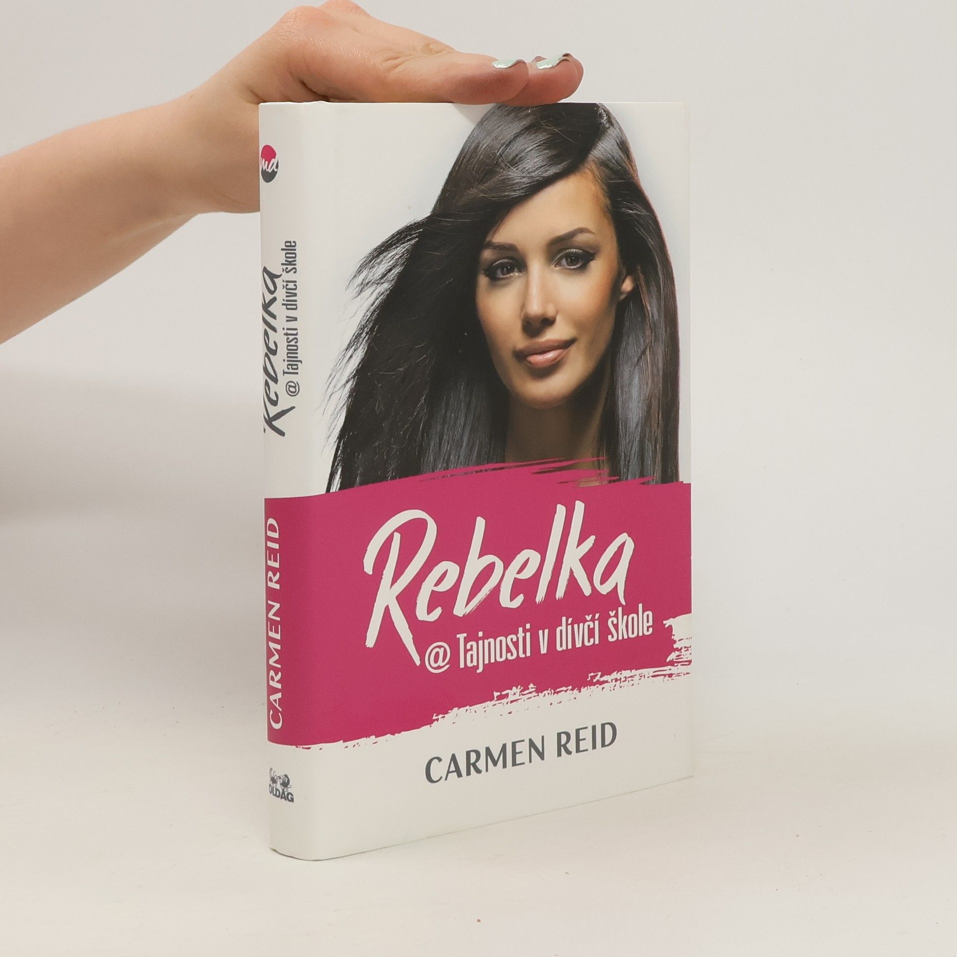 Carmen Reid Rebelka @ Tajnosti v dívčí škole