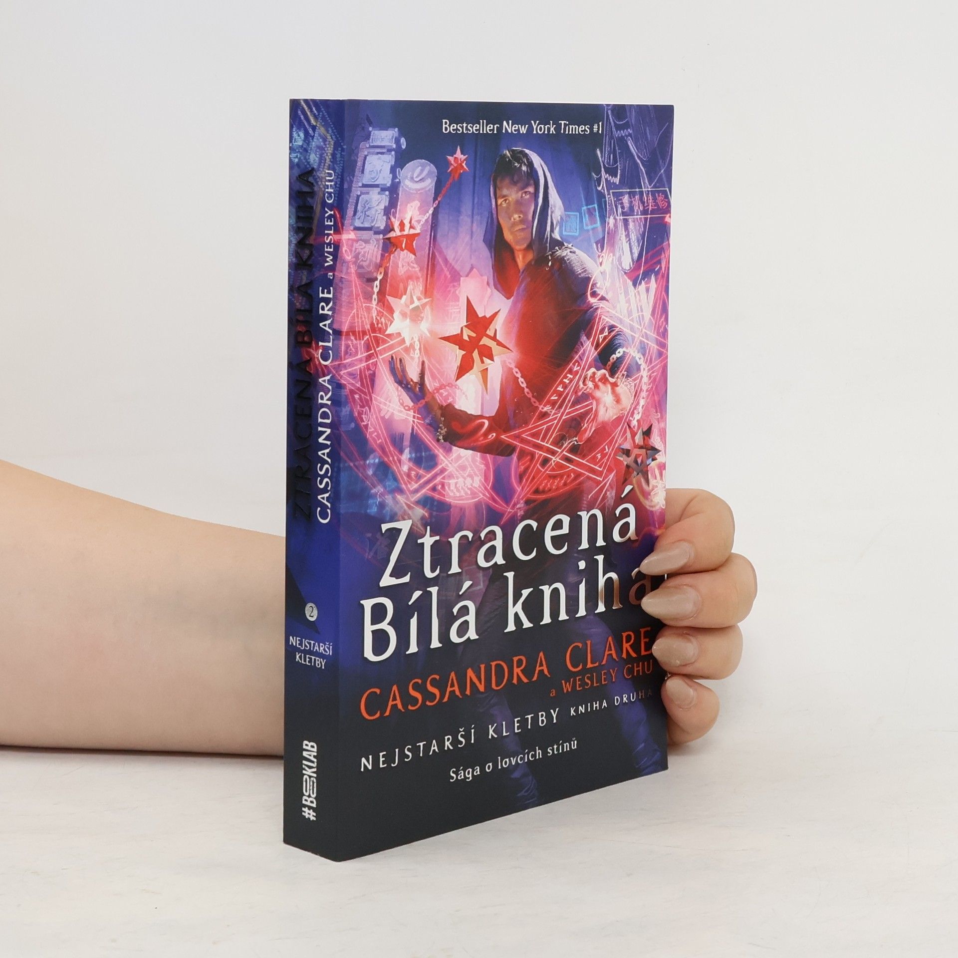 Cassandra Clare Nejstarší kletby. Kniha druhá, Ztracená Bílá kniha