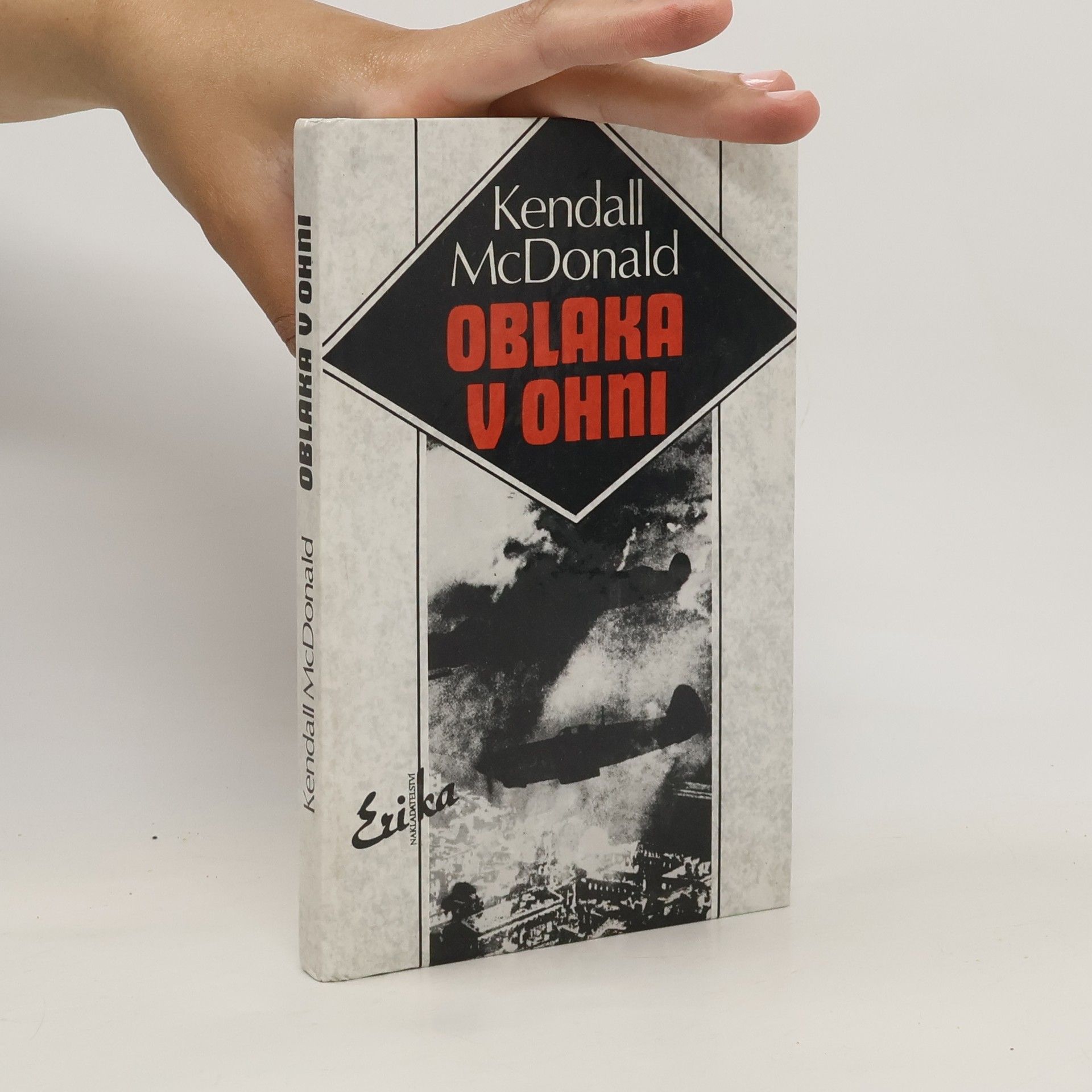 Kendall McDonald Oblaka v ohni