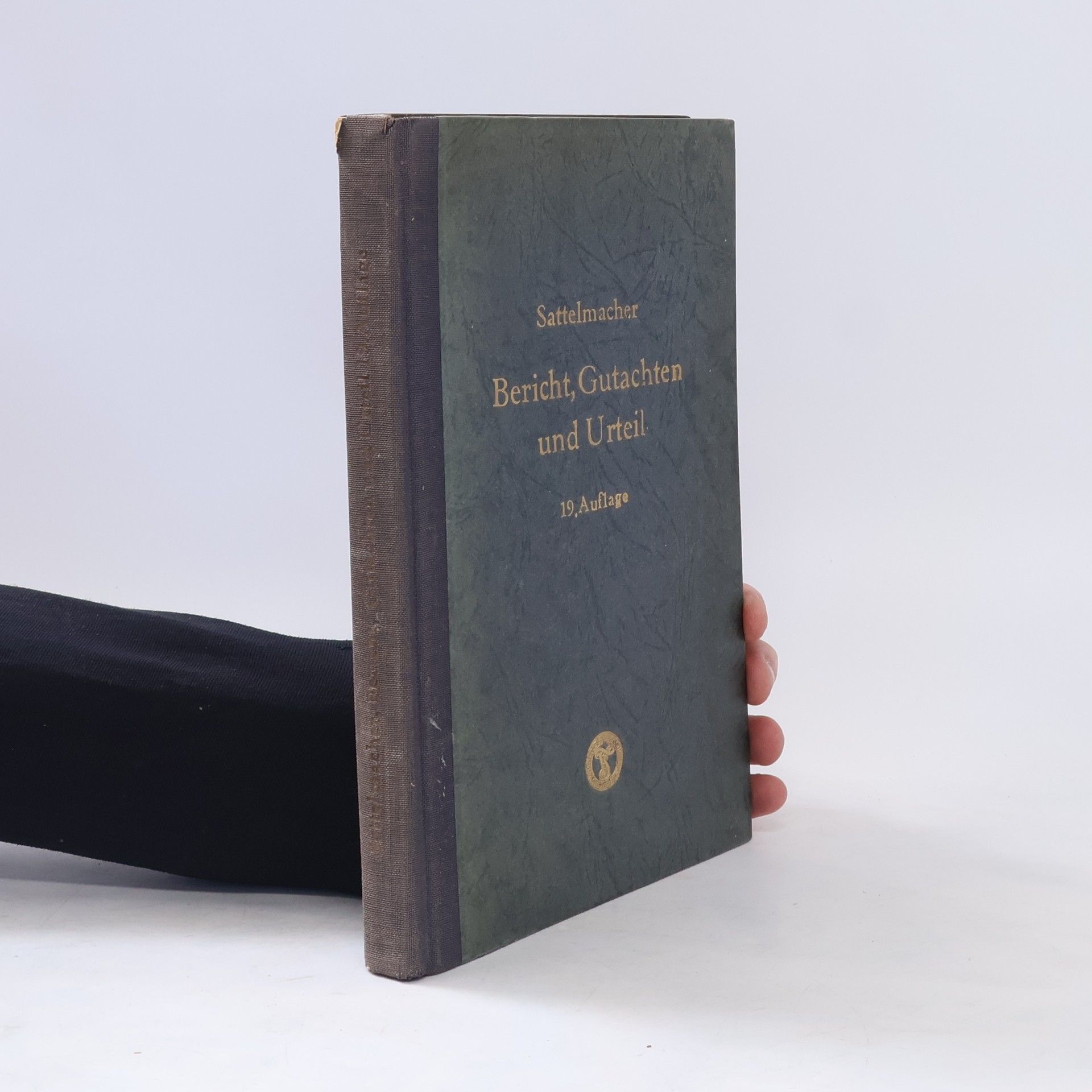 Bericht, Gutachten und Urteil