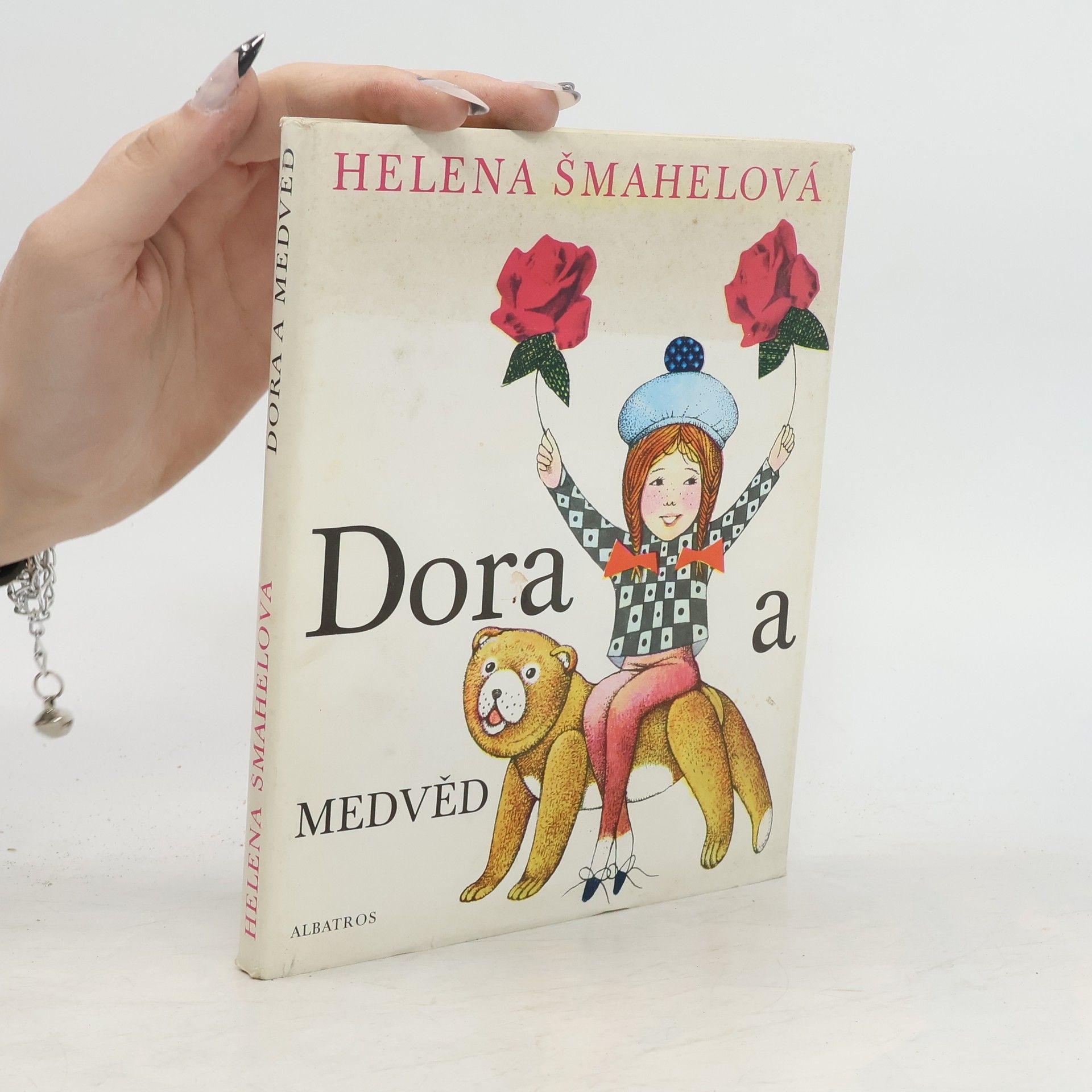 Helena Šmahelová Dora a medvěd