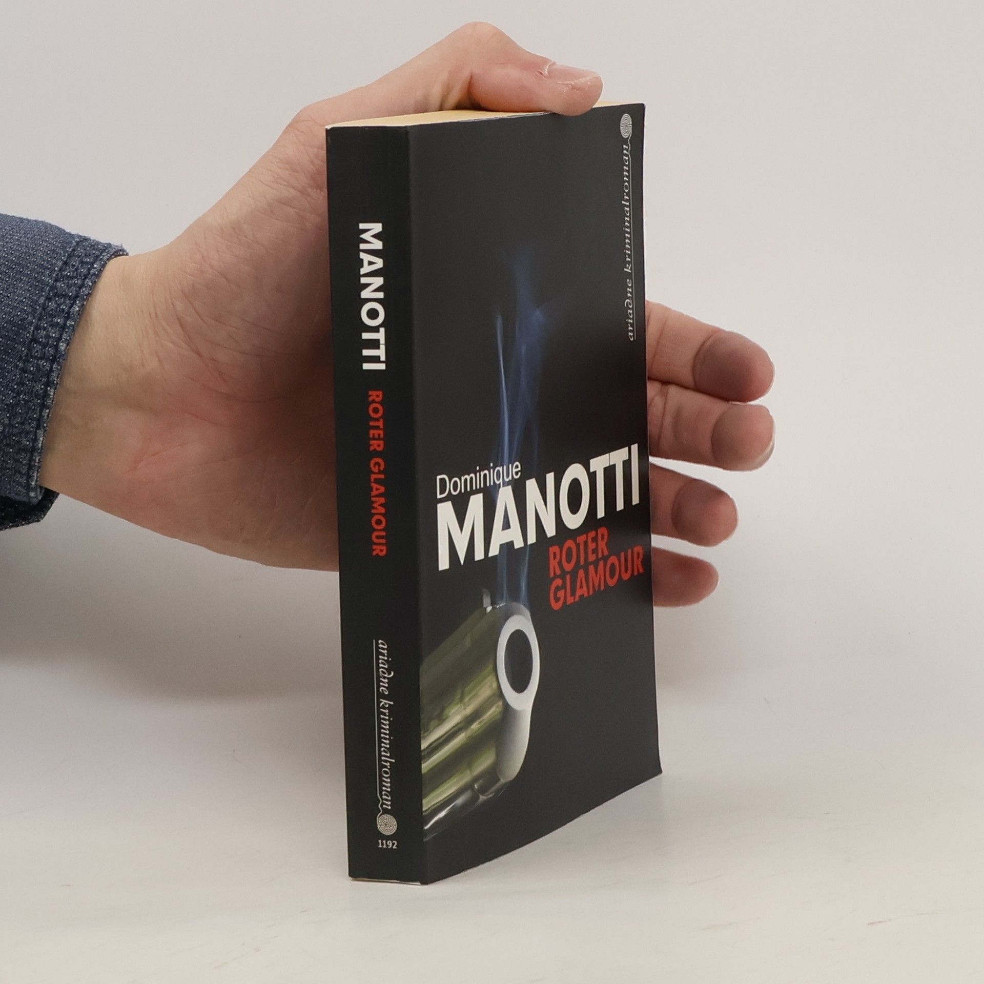 Dominique Manotti Roter Glamour