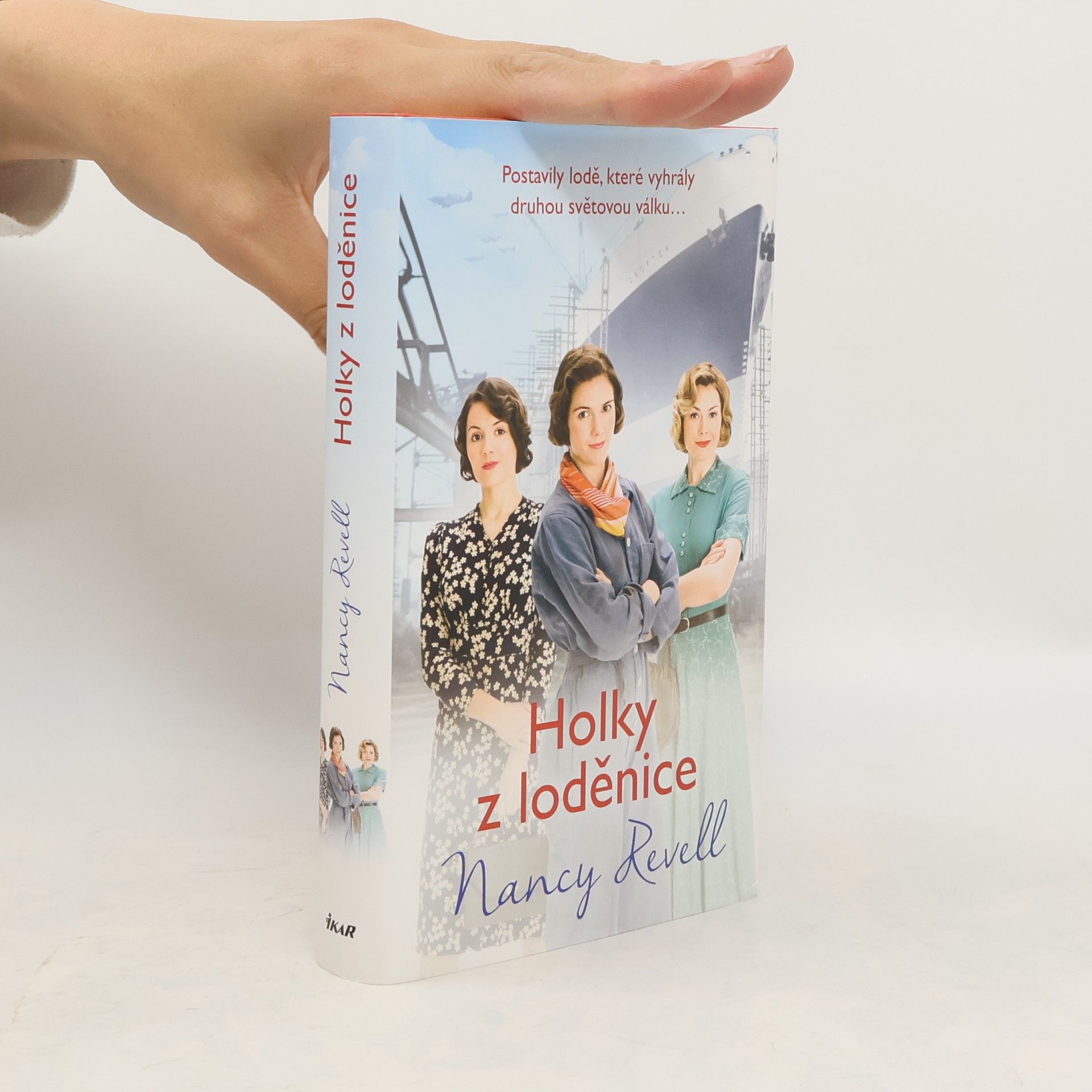 Nancy Revell Holky z loděnice