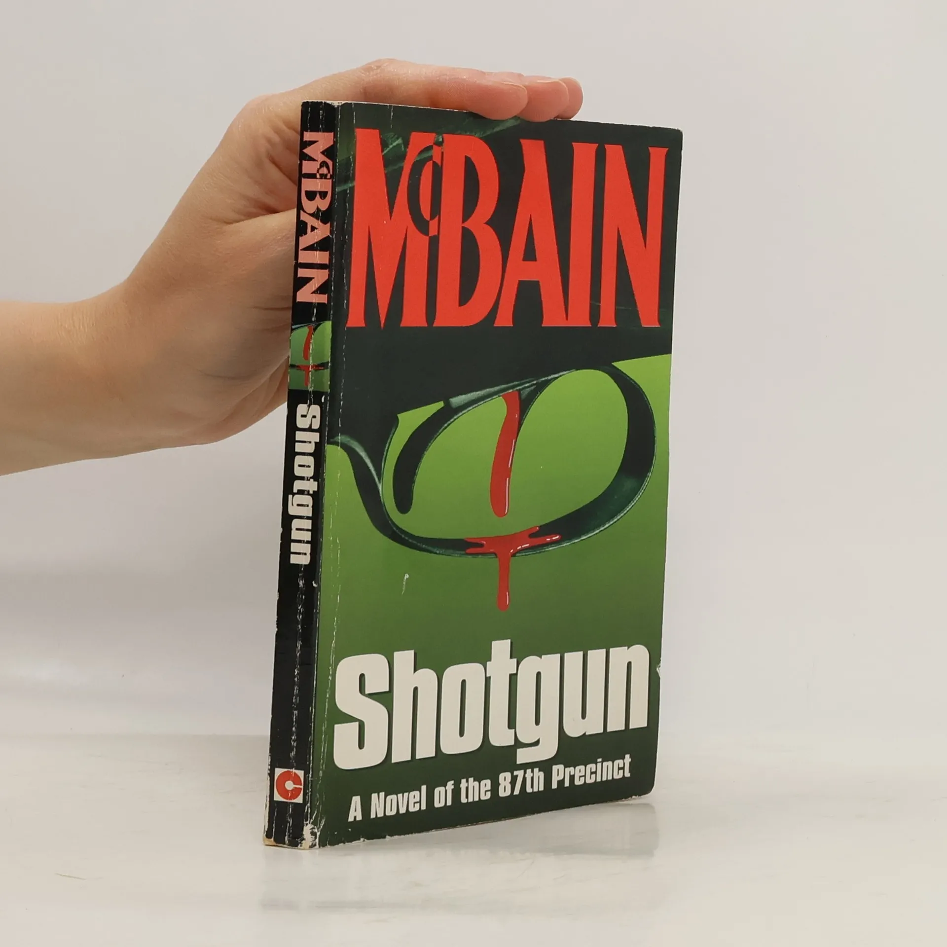 Shotgun : A Novel of the 87th Precinct | Book | Ed McBain | EN