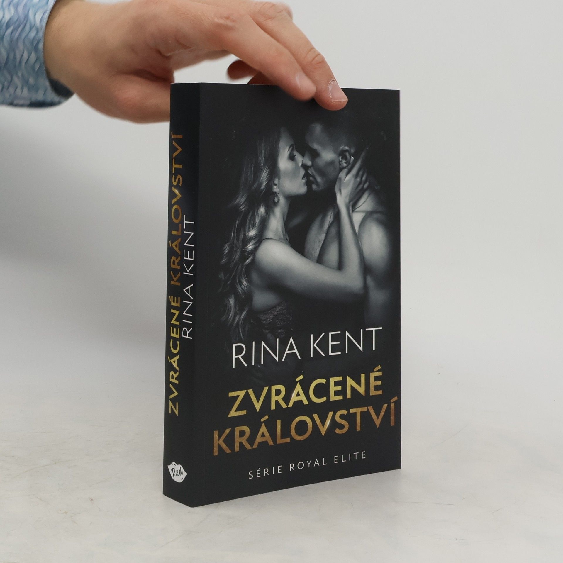 Rina Kent Zvrácené království