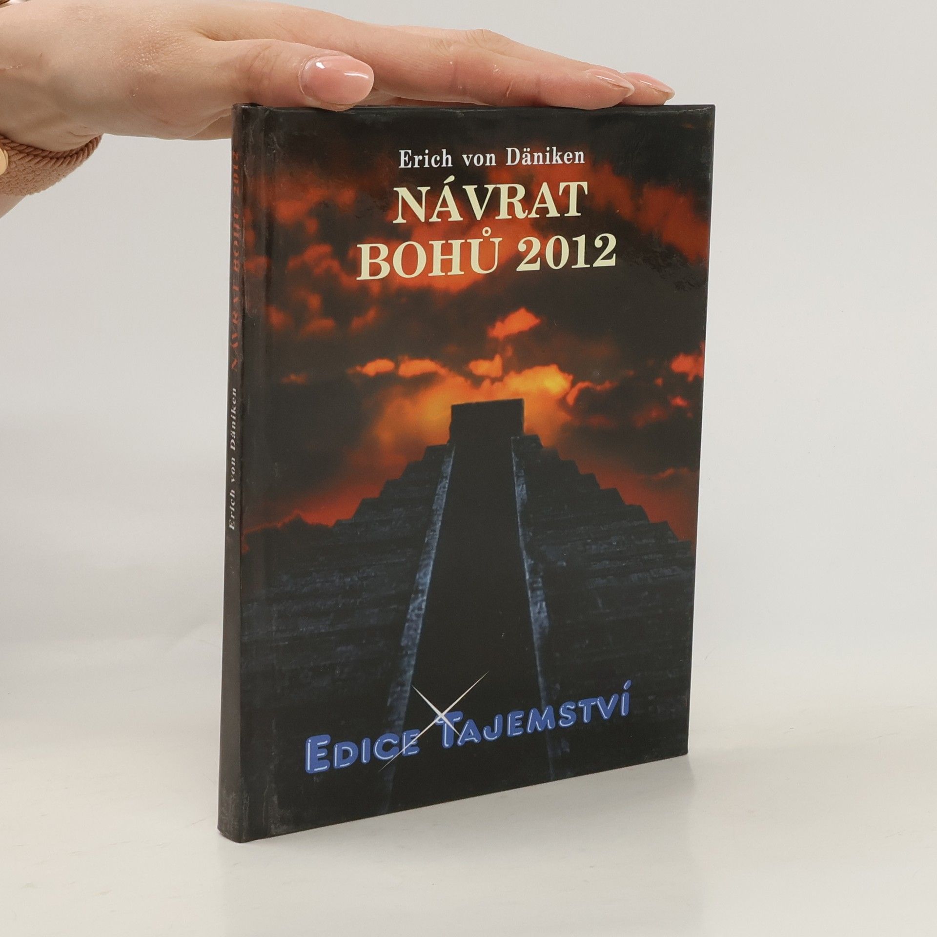 Erich von Däniken Návrat bohů 2012