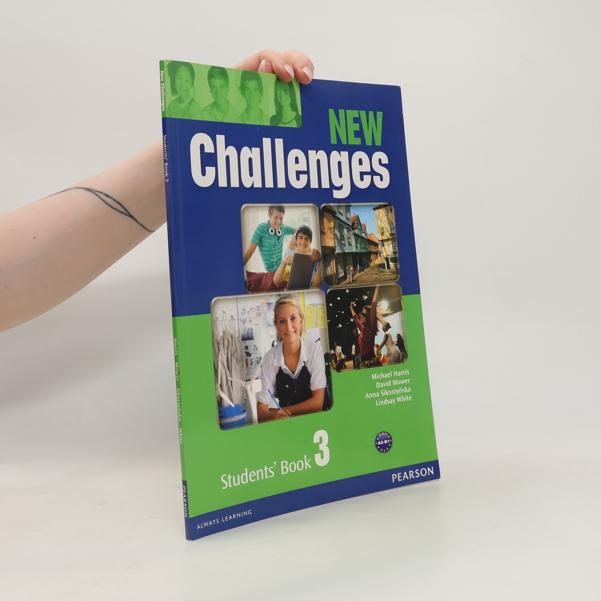 Michael Harris New Challenges. 3, Students' Book + Workbook