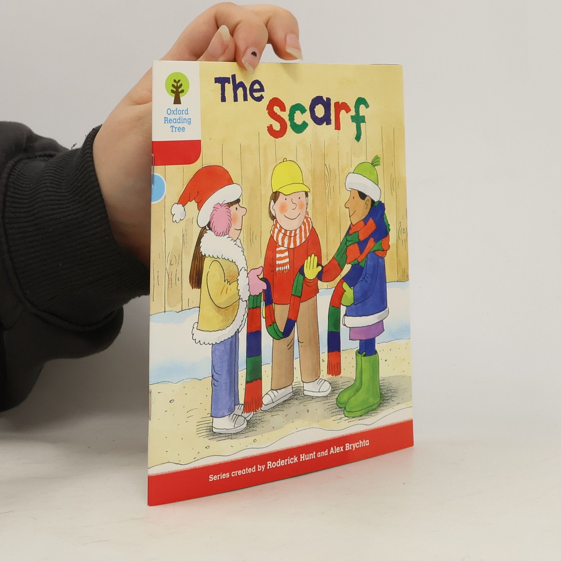 Roderick Hunt Oxford Reading Tree: Level 4: More Stories B: The Scarf