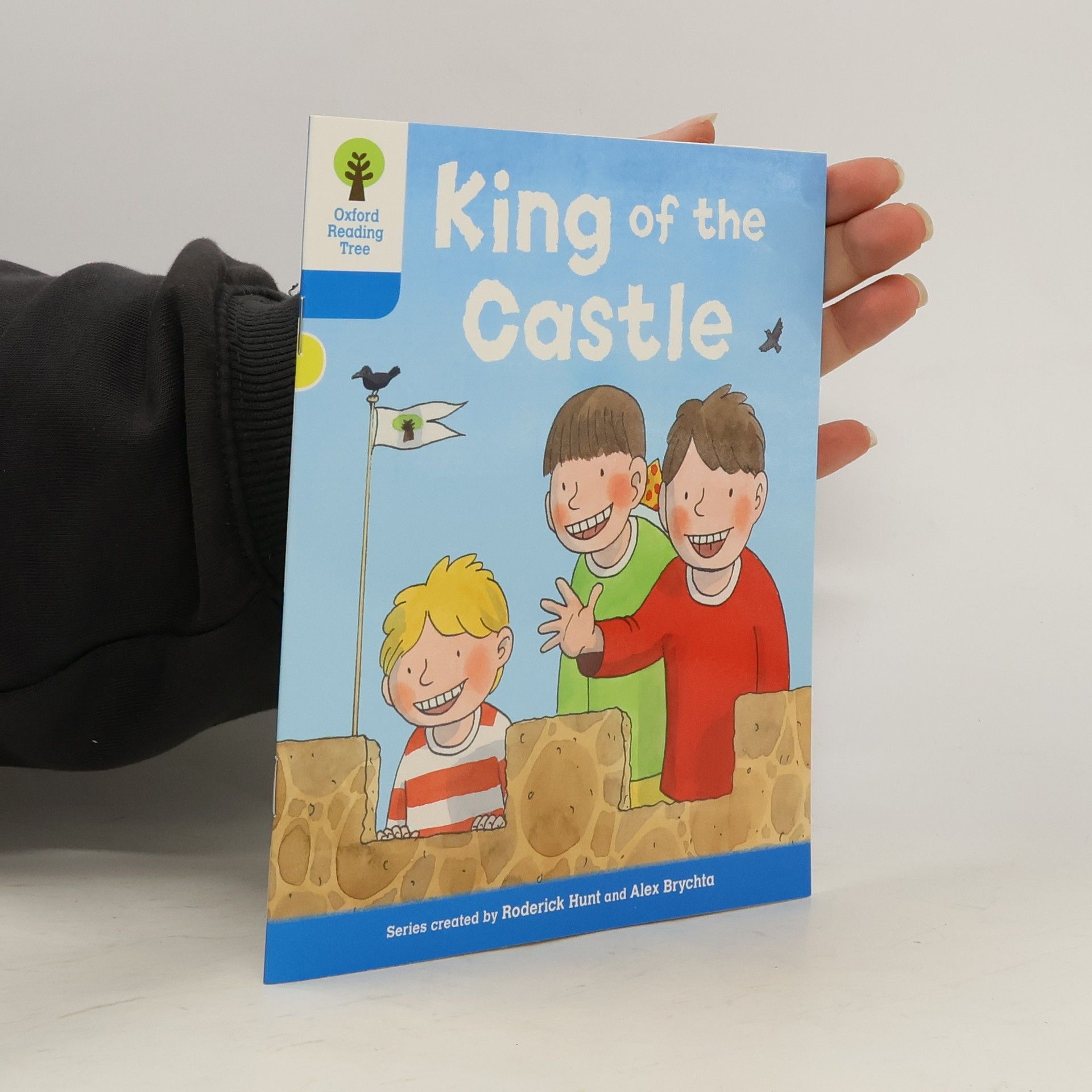 Roderick Hunt Oxford Reading Tree: Level 3 More a Decode and Develop King of the Castle