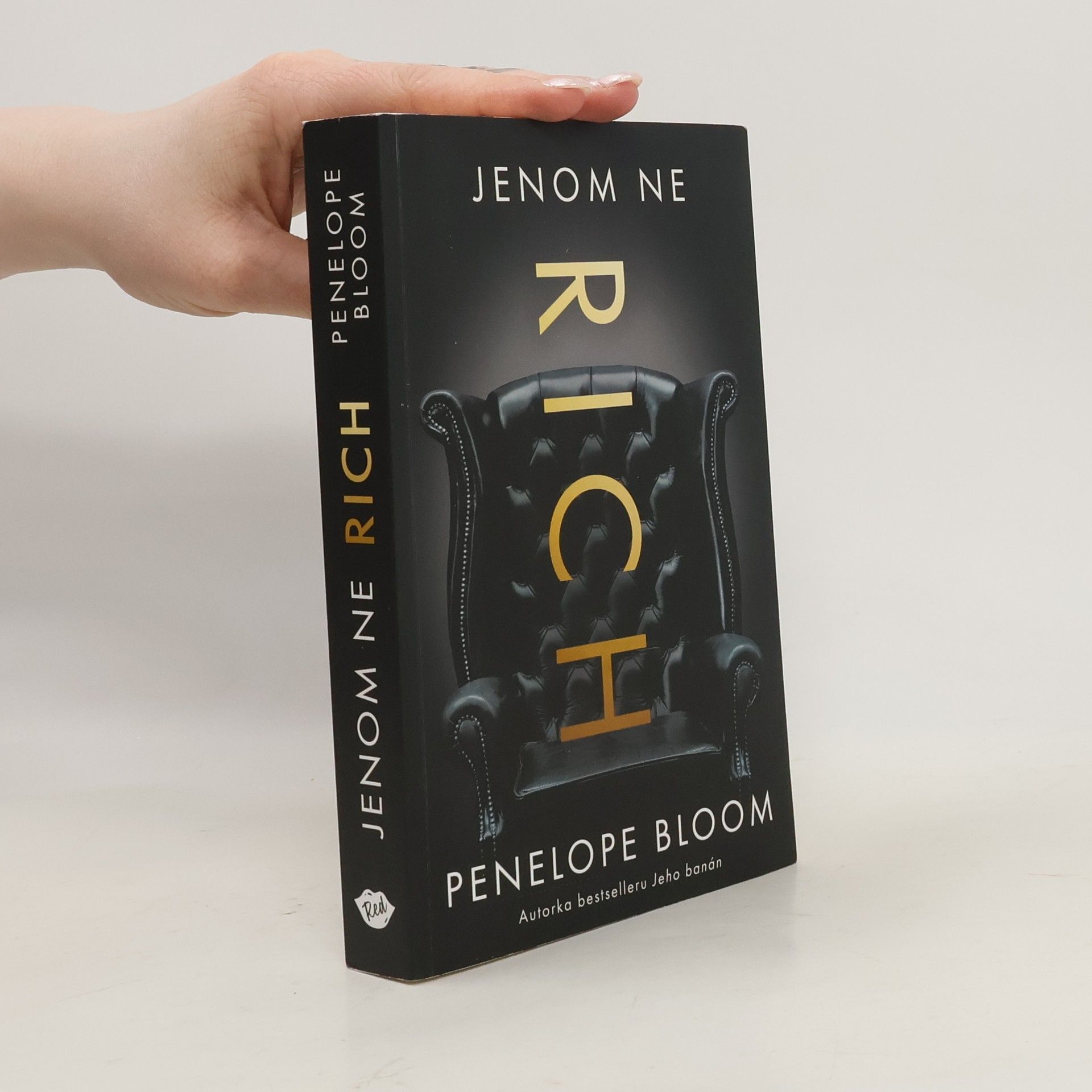 Penelope Bloom Jenom ne Rich