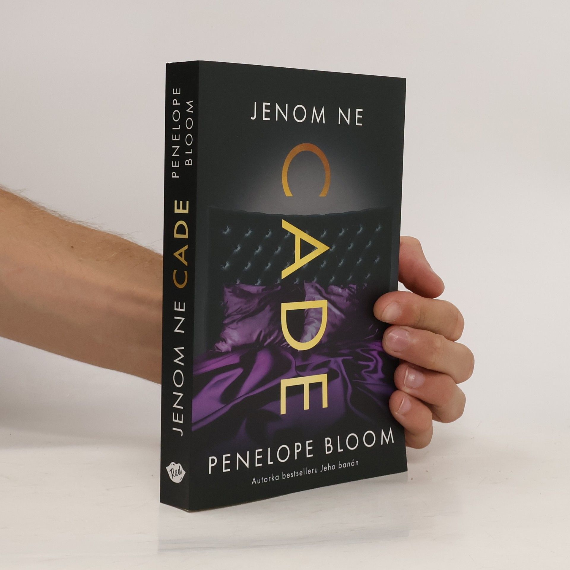 Penelope Bloom Jenom ne Cade