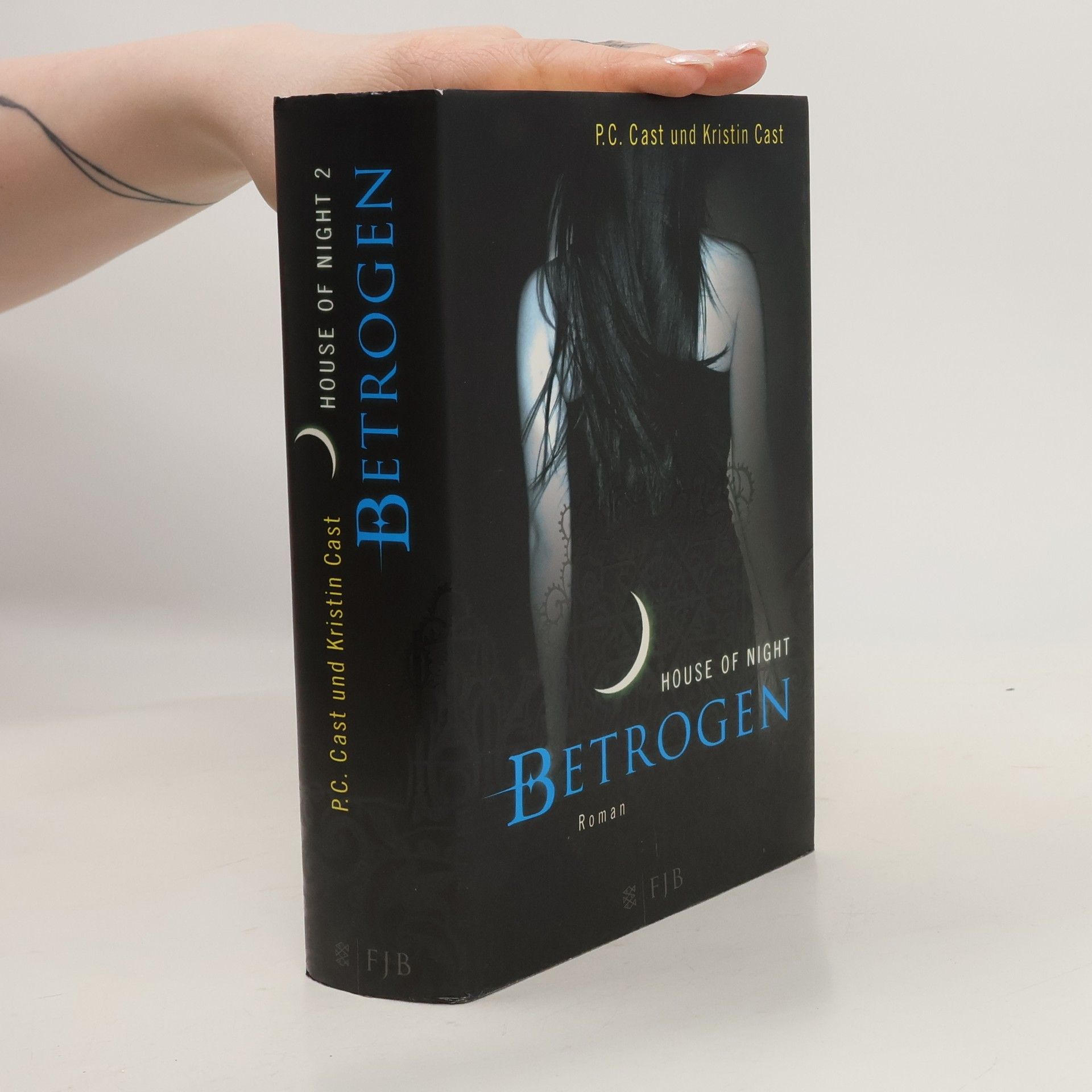 Phyllis Christine Cast House of Night 2. Betrogen