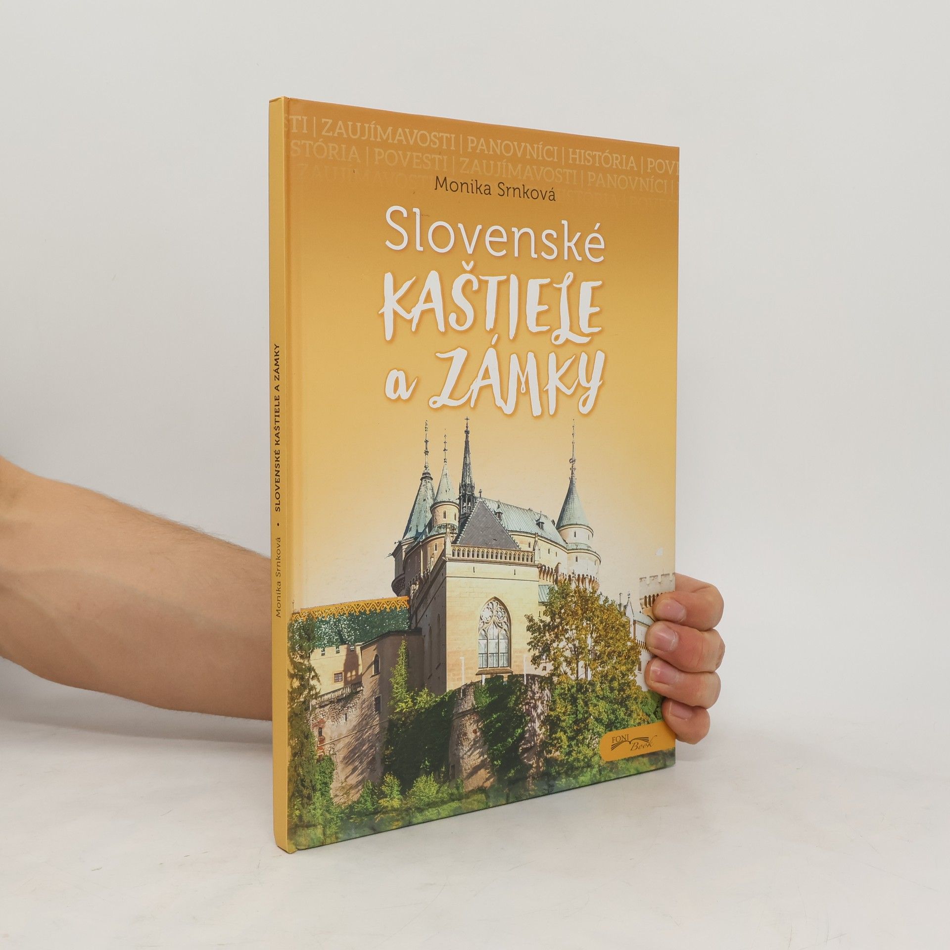 Monika Srnková Slovenské kaštiele a zámky