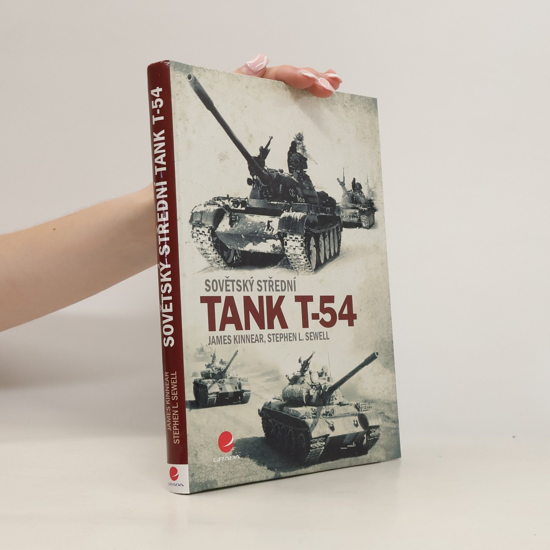 James Kinnear Sovětský střední tank T-54