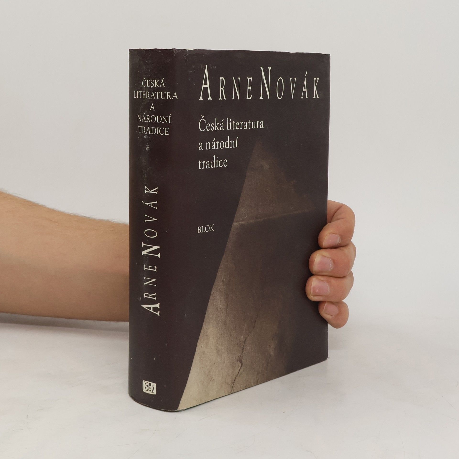 Arne Novák Česká literatura a národní tradice