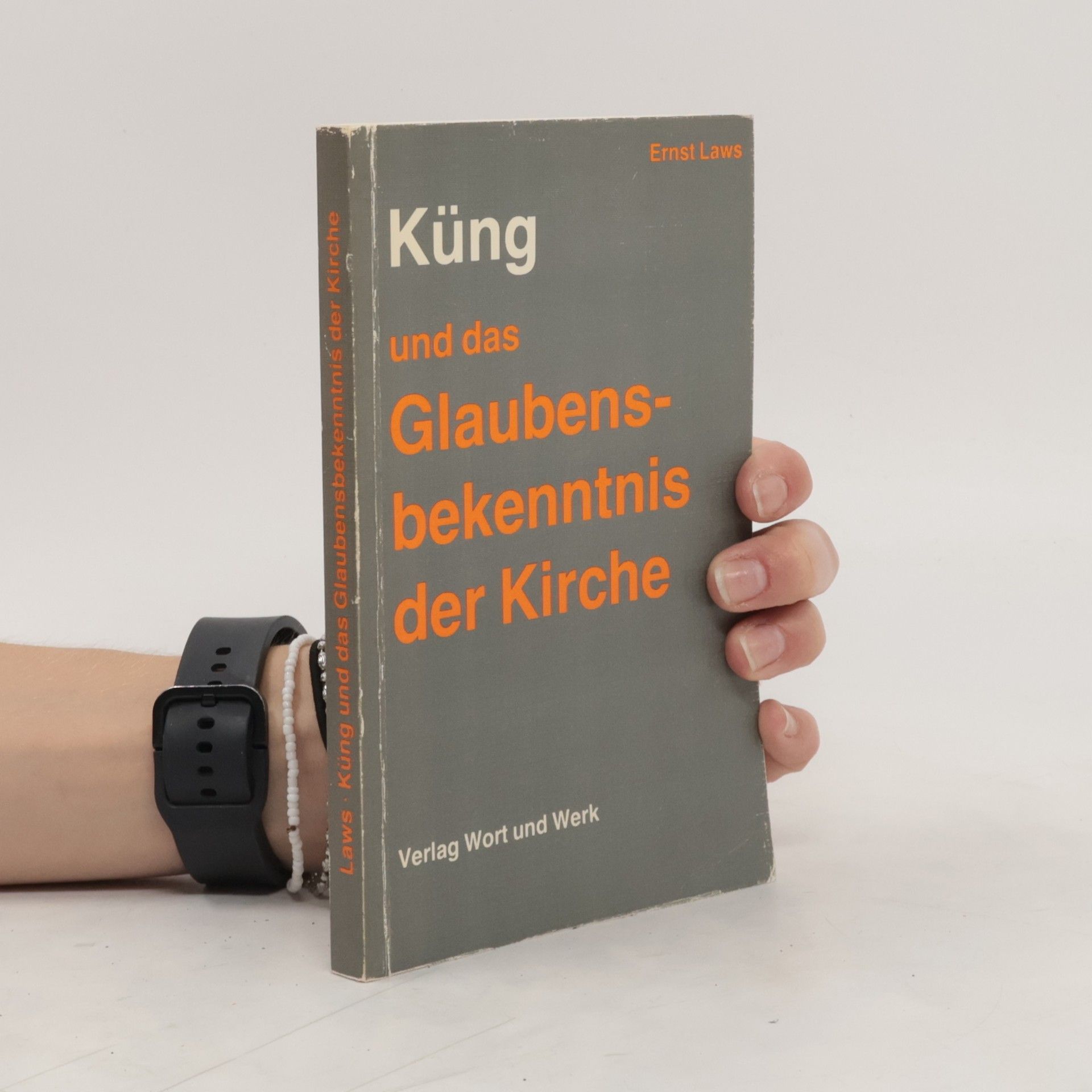 Ernst Laws Küng und das Glaubensbekenntnis der Kirche