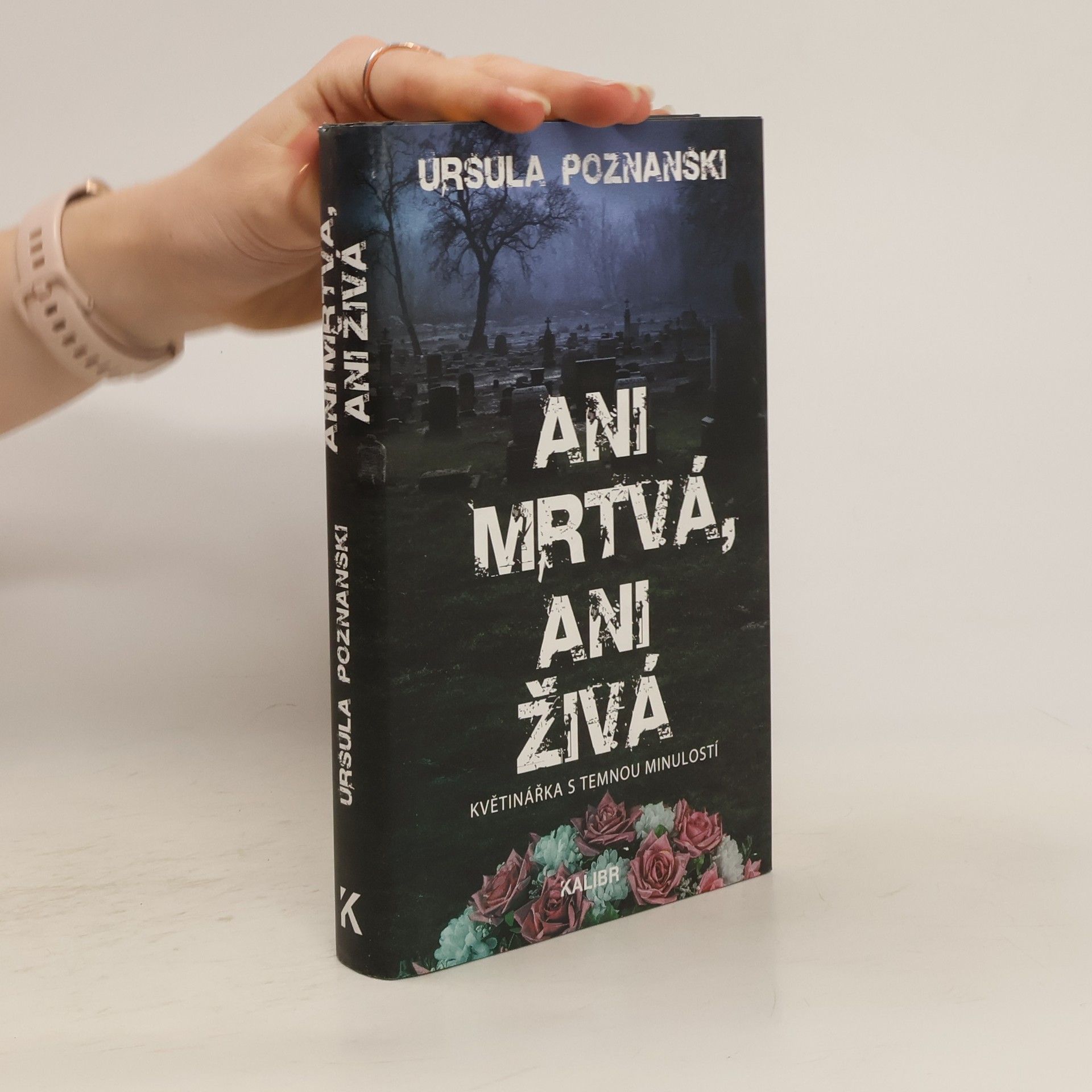 Ursula Poznanski Ani mrtvá, ani živá