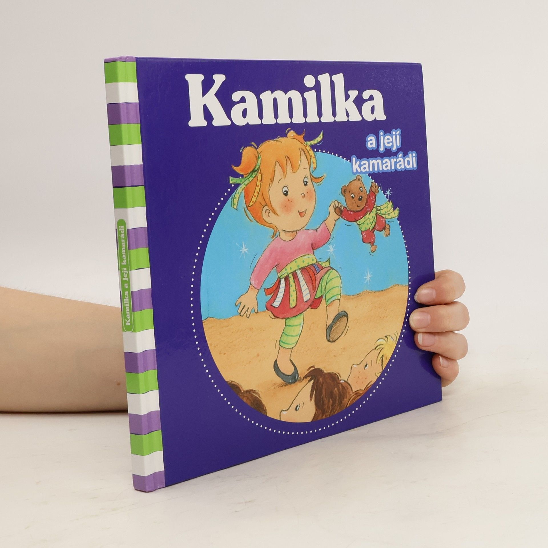 Nancy Delvaux Kamilka a její kamarádi
