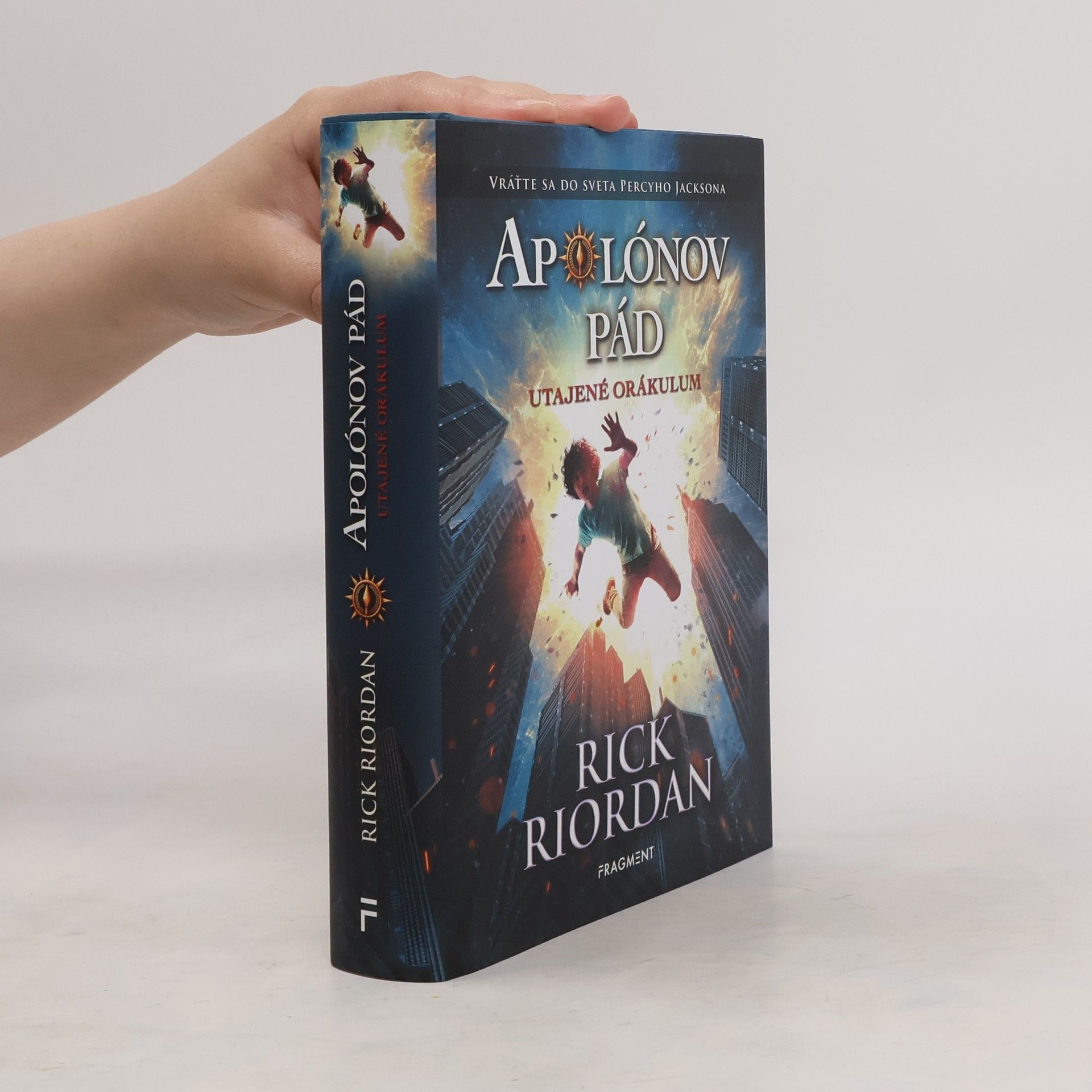 Rick Riordan Apollónův pád - Utajené orákulum