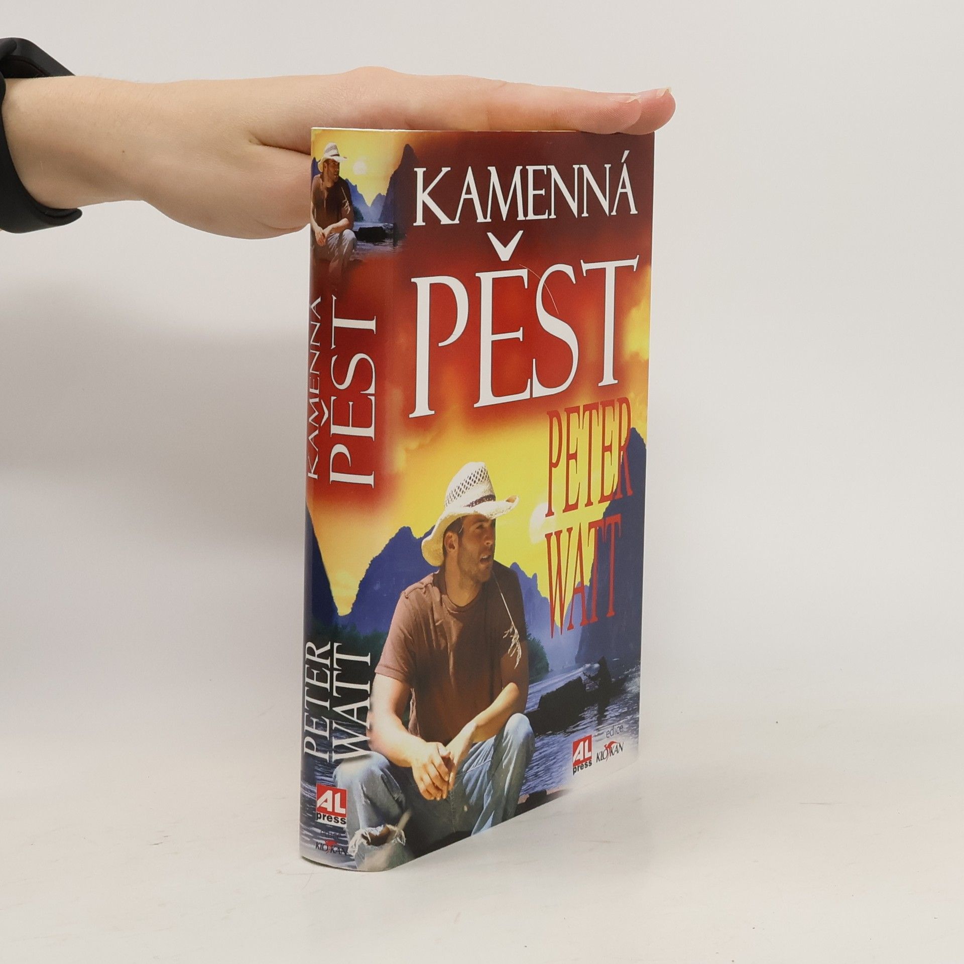 Peter Watt Kamenná pěst