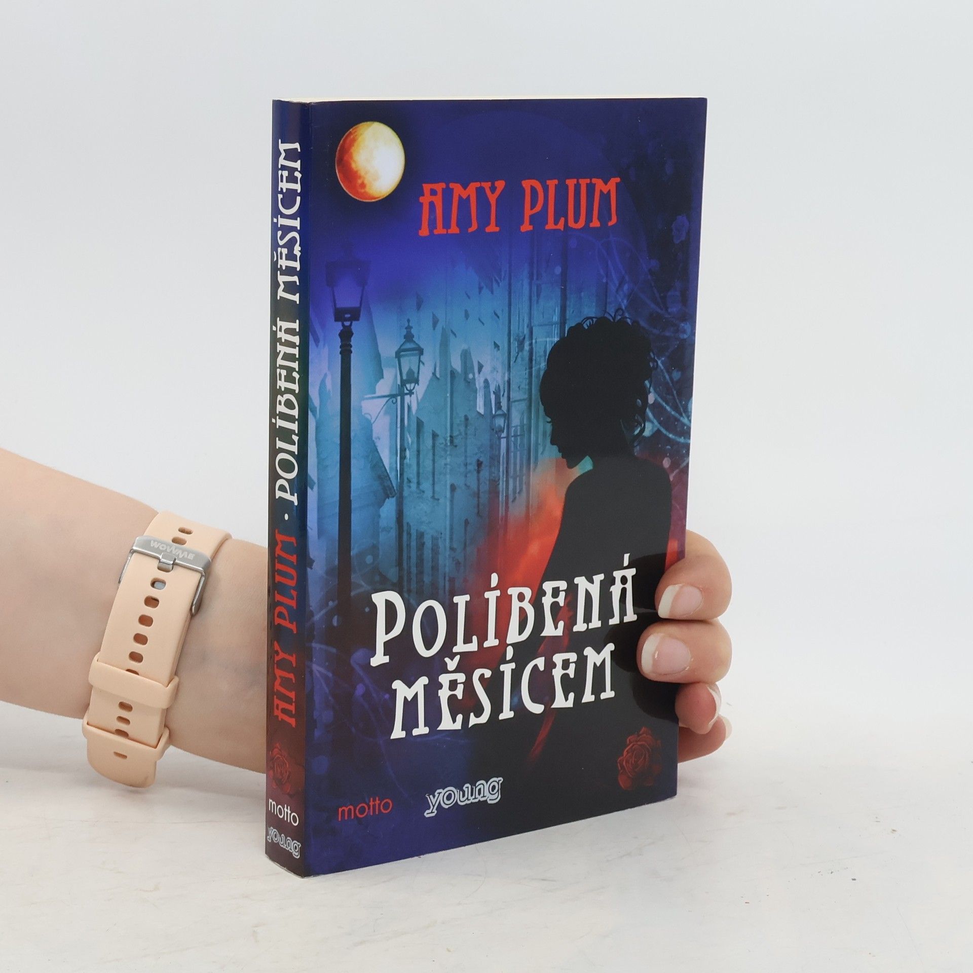 Amy Plum Políbená měsícem